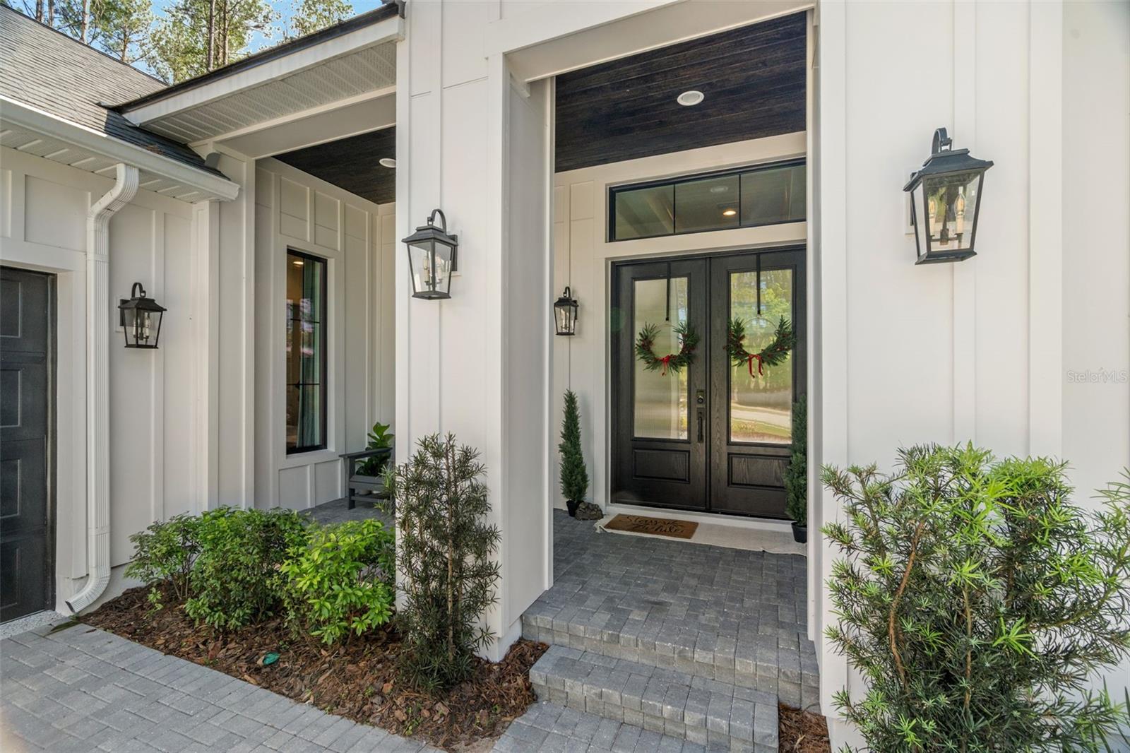 Image 5 of 64 For 5047 Summit View Drive