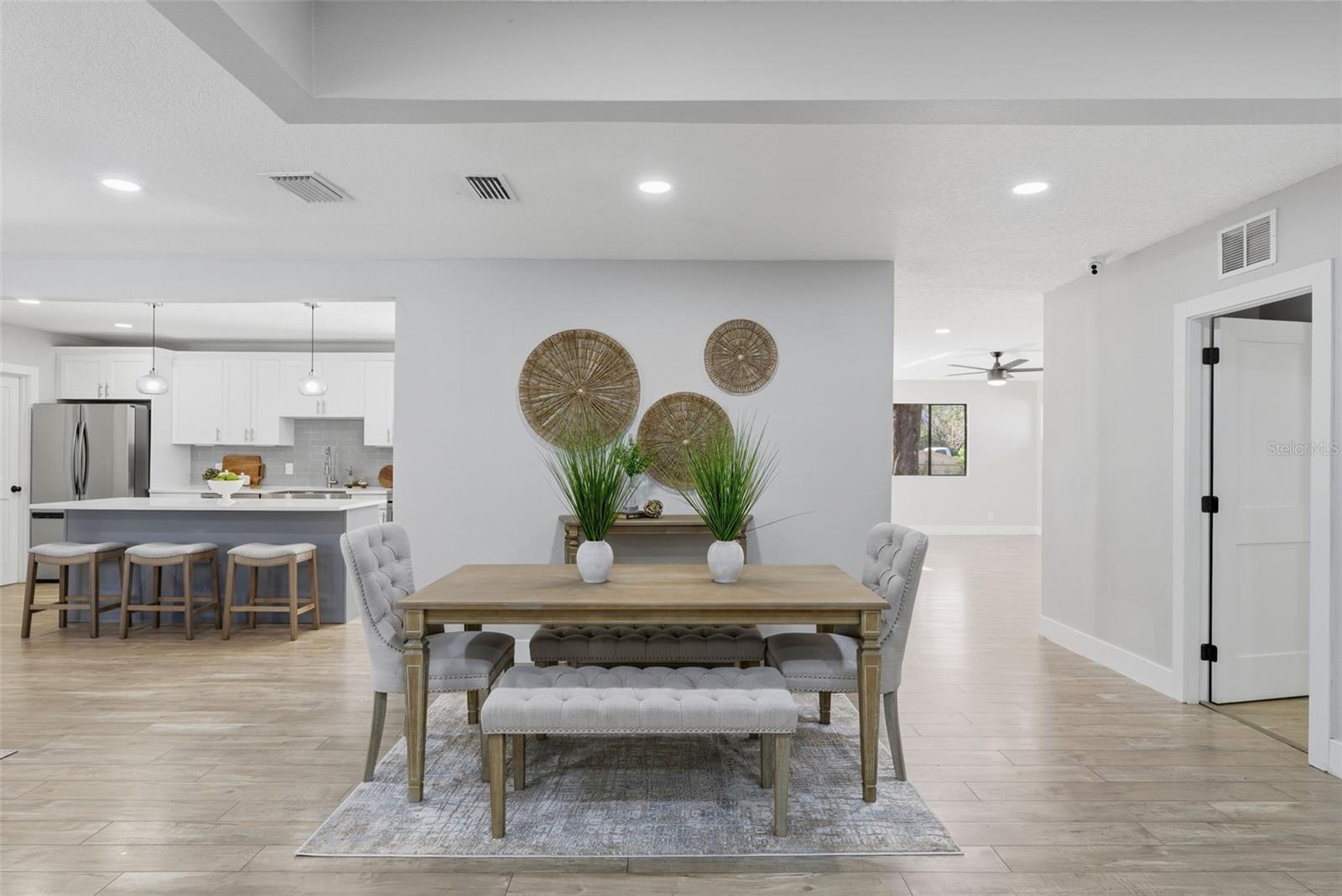 Image 10 of 40 For 1566 Woodfield Court