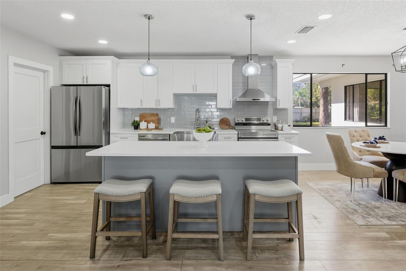 Image 11 of 40 For 1566 Woodfield Court