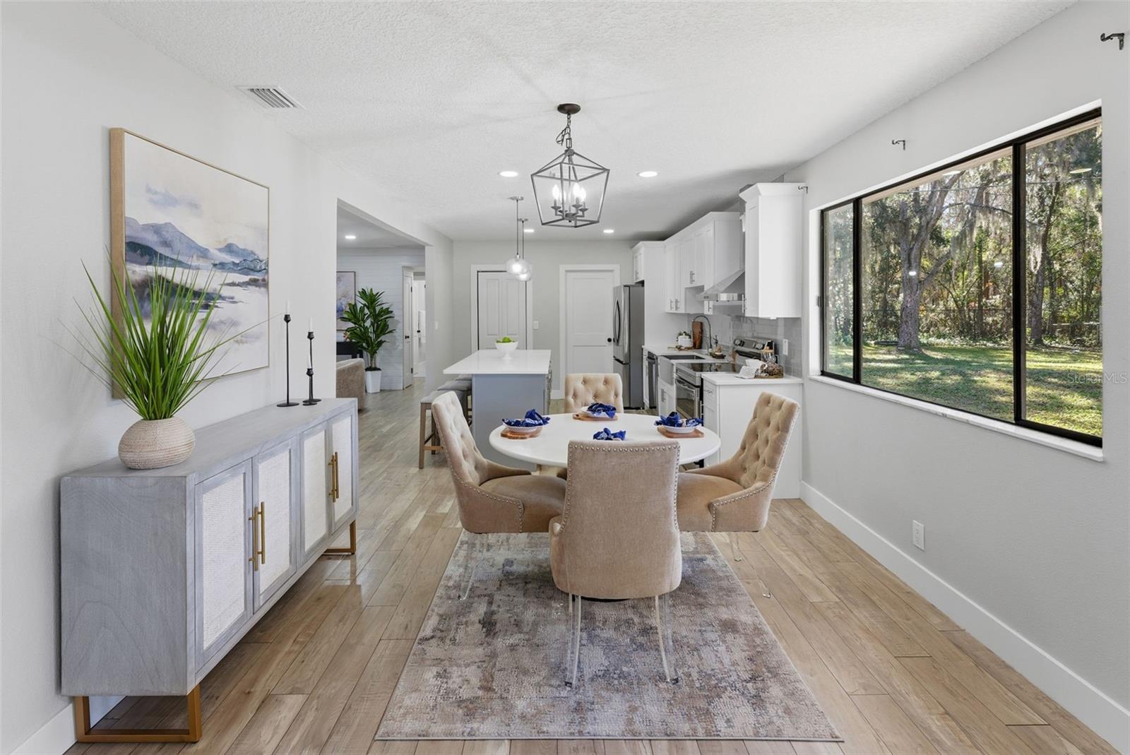 Image 16 of 40 For 1566 Woodfield Court