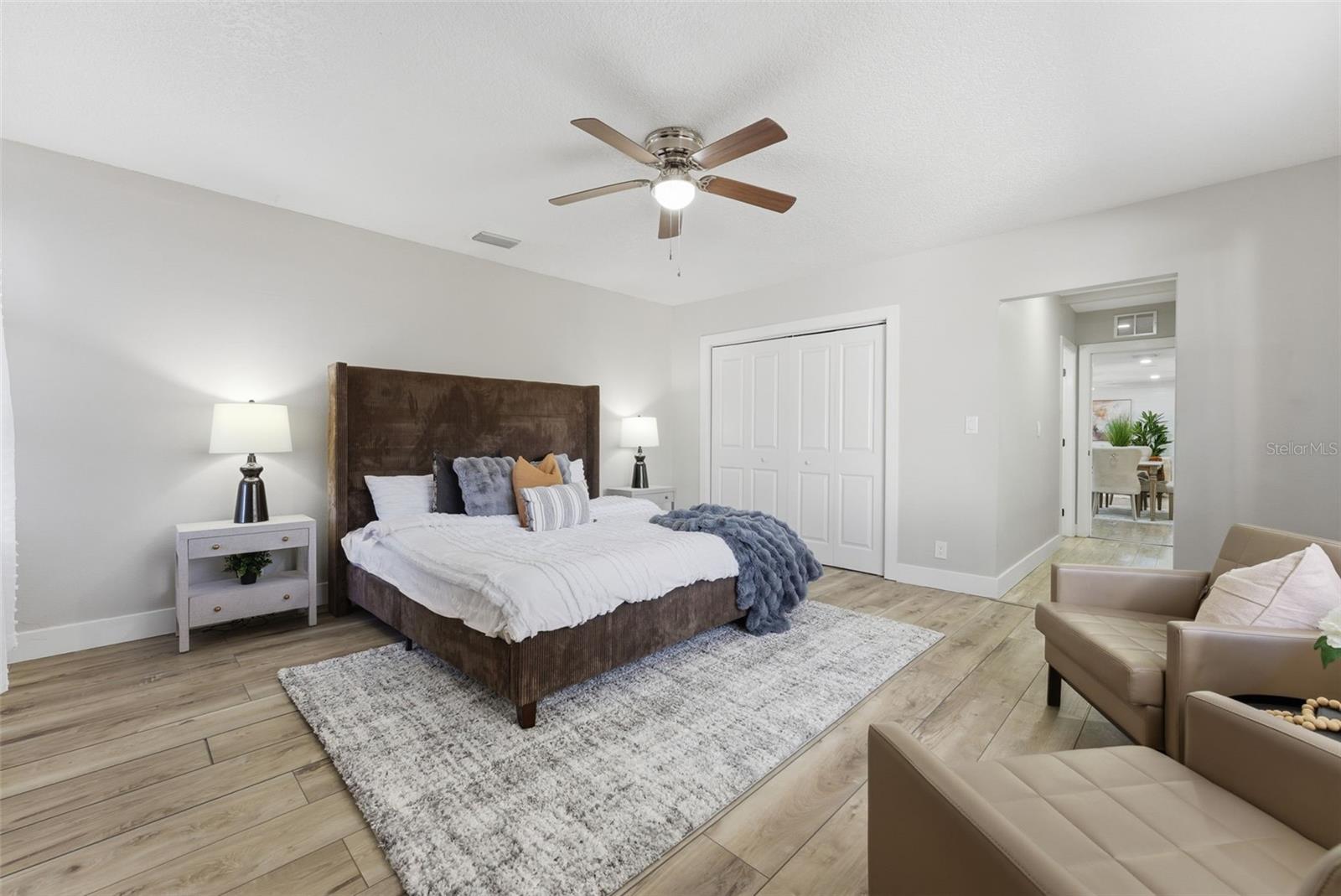 Image 18 of 40 For 1566 Woodfield Court