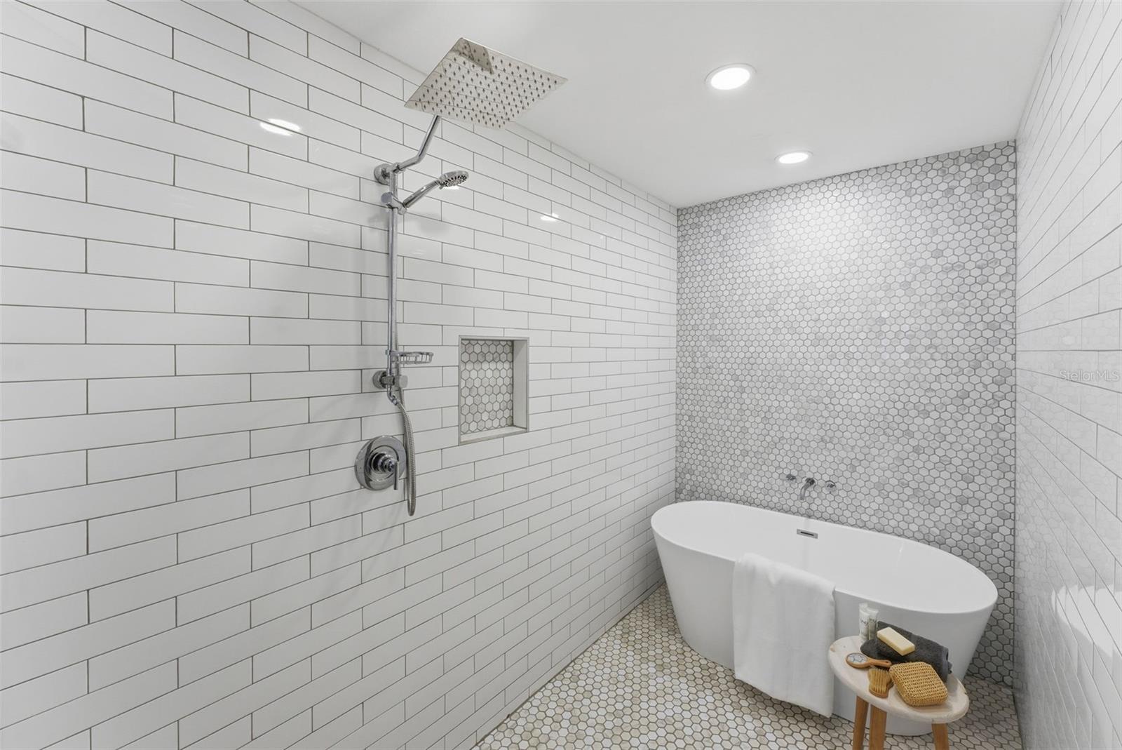 Image 20 of 40 For 1566 Woodfield Court