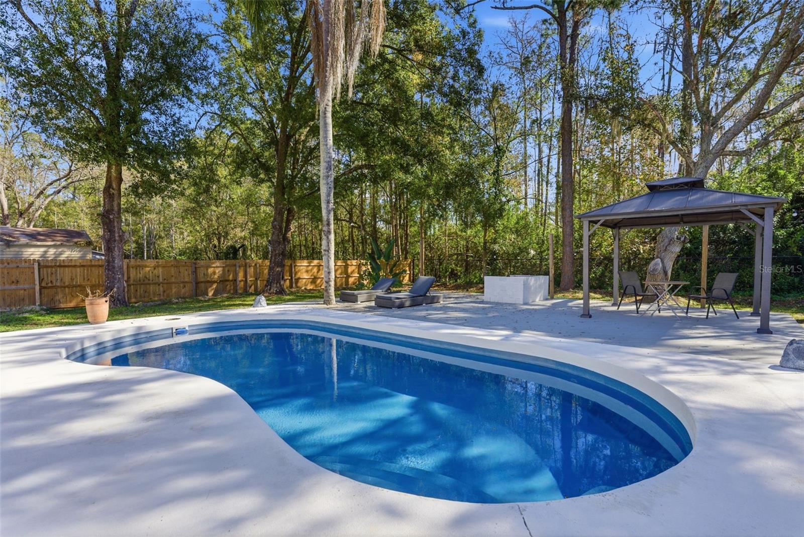 Image 31 of 40 For 1566 Woodfield Court