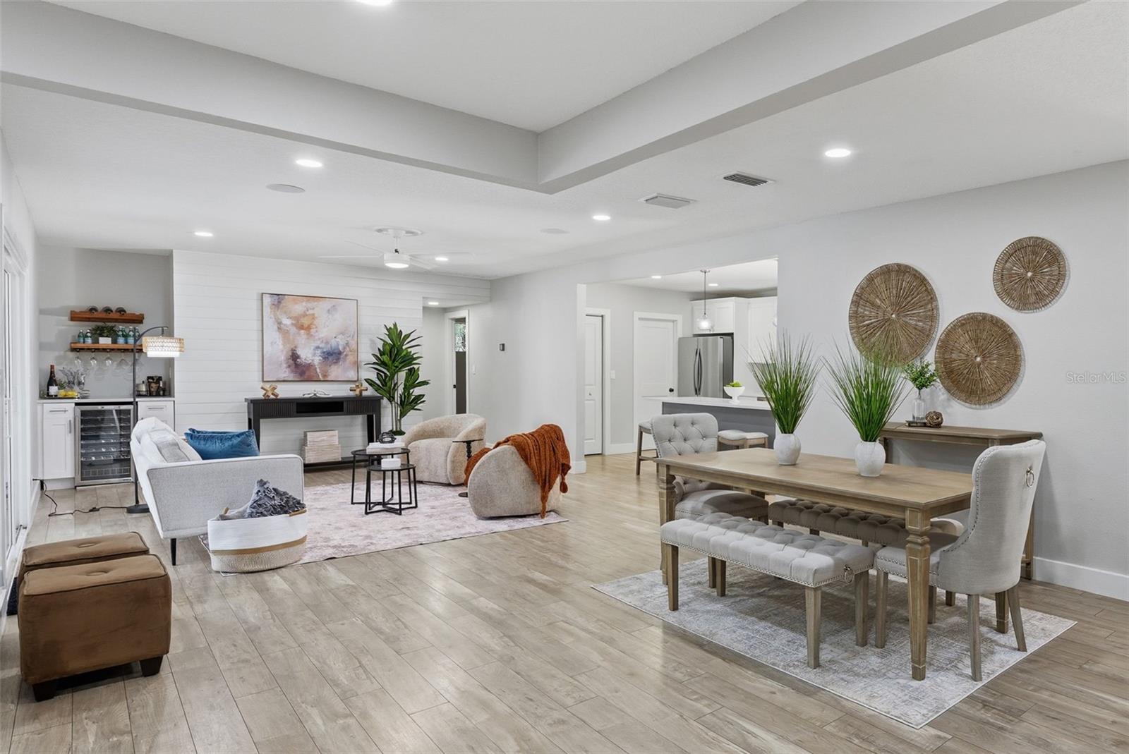 Image 6 of 40 For 1566 Woodfield Court