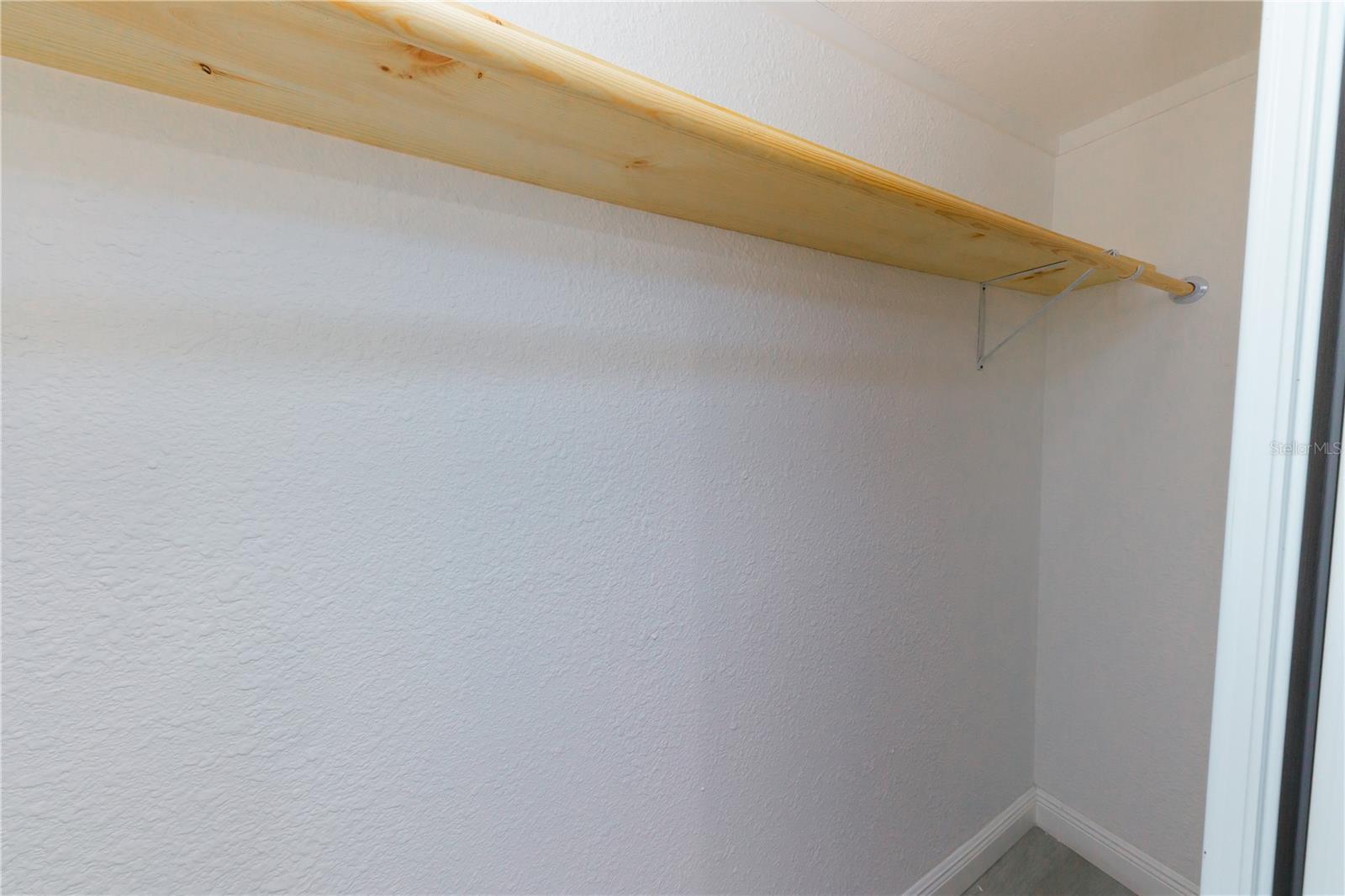 Listing photo id 63 for 1741 Fairfield Street