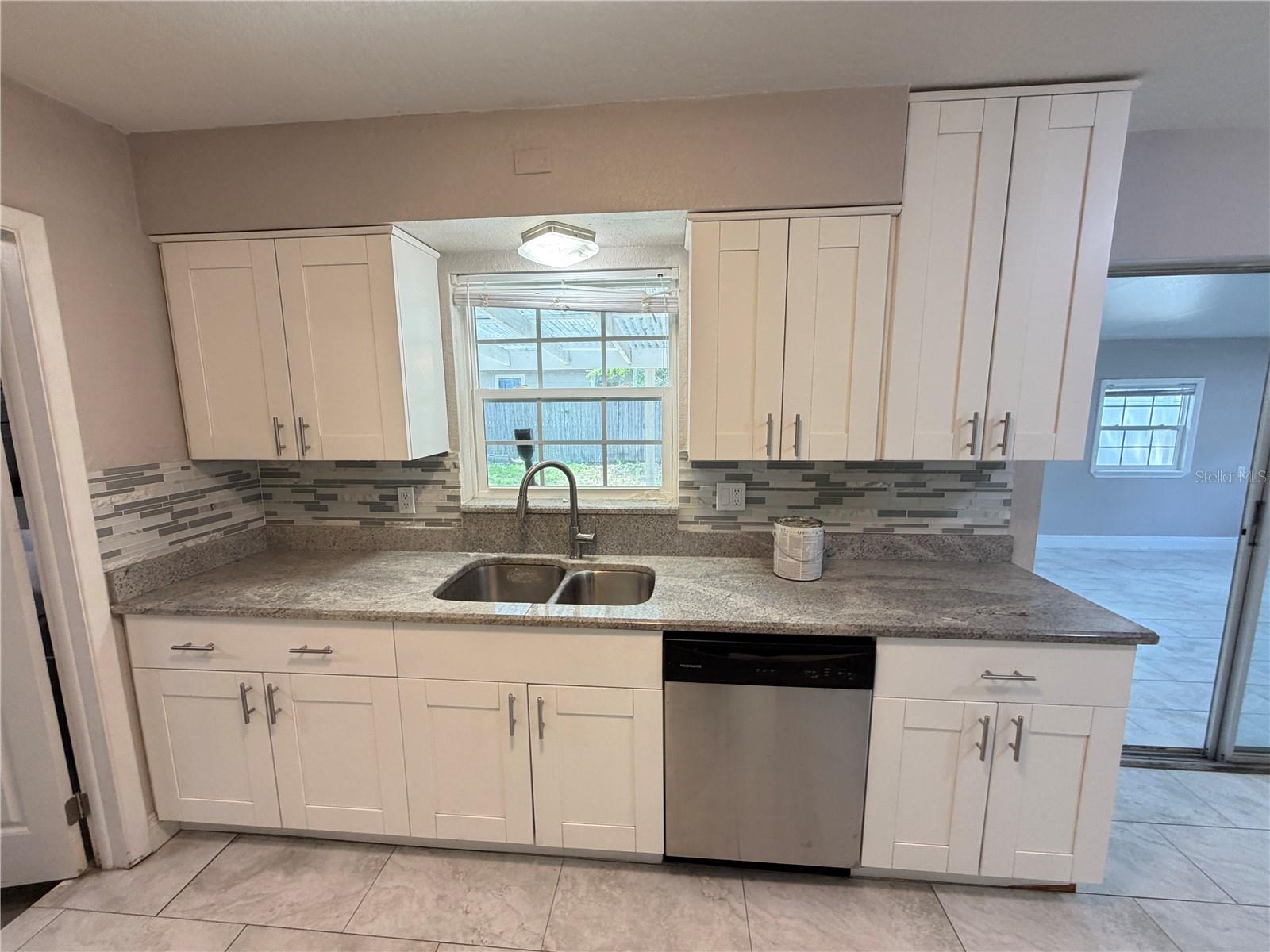 Image 5 of 12 For 5830 Commonwealth Avenue N