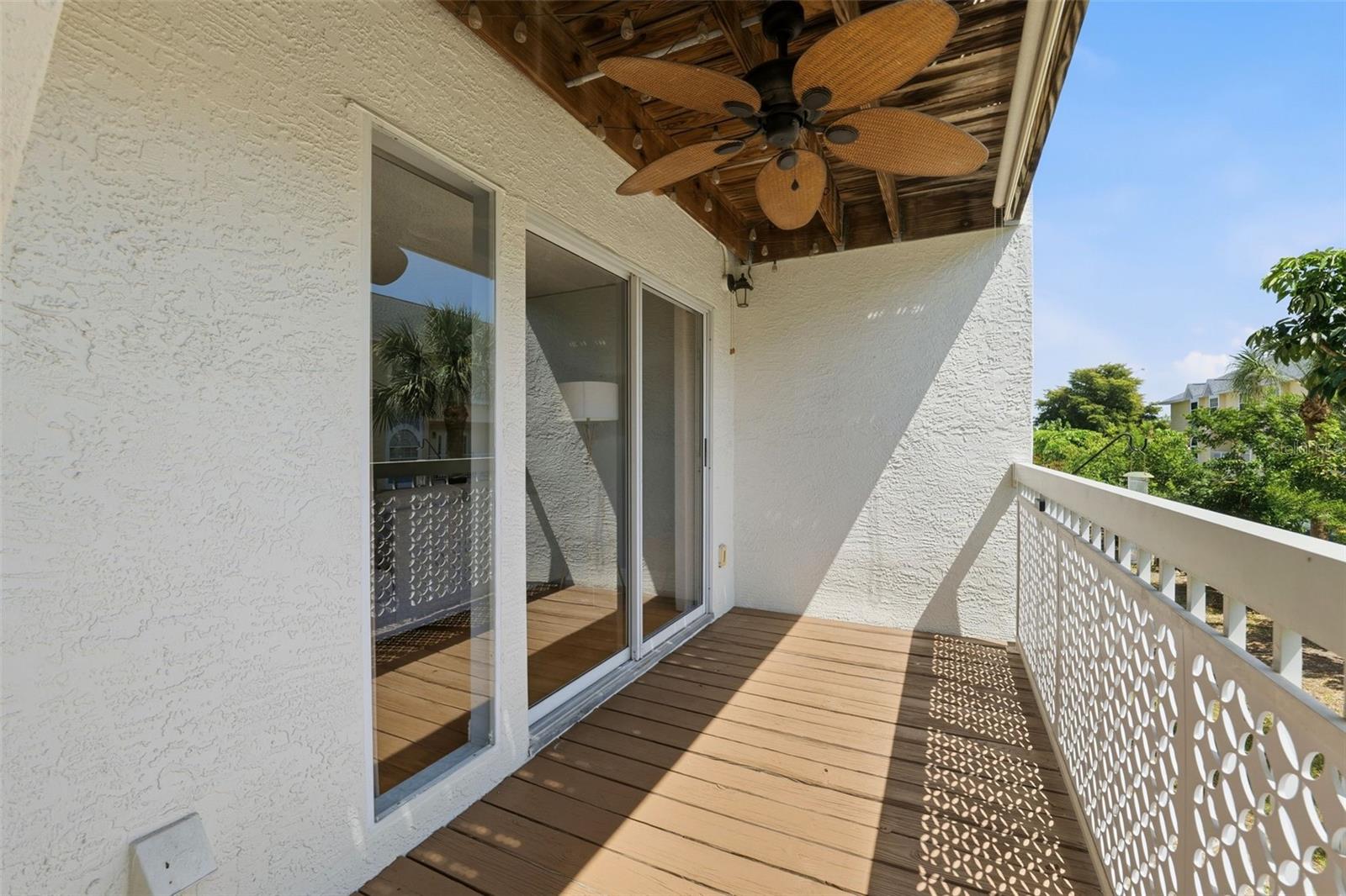 Image 17 of 50 For 381 Madeira Circle