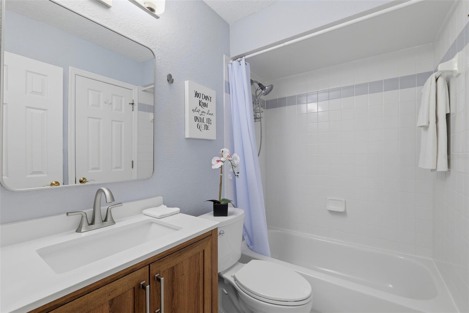 Image 19 of 50 For 381 Madeira Circle