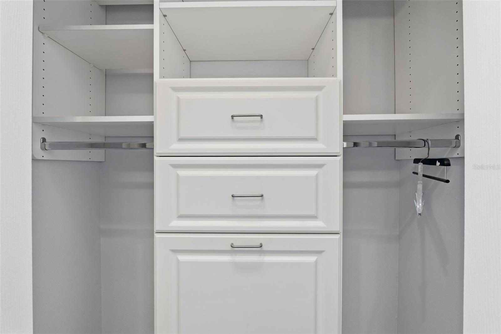 Image 29 of 50 For 381 Madeira Circle