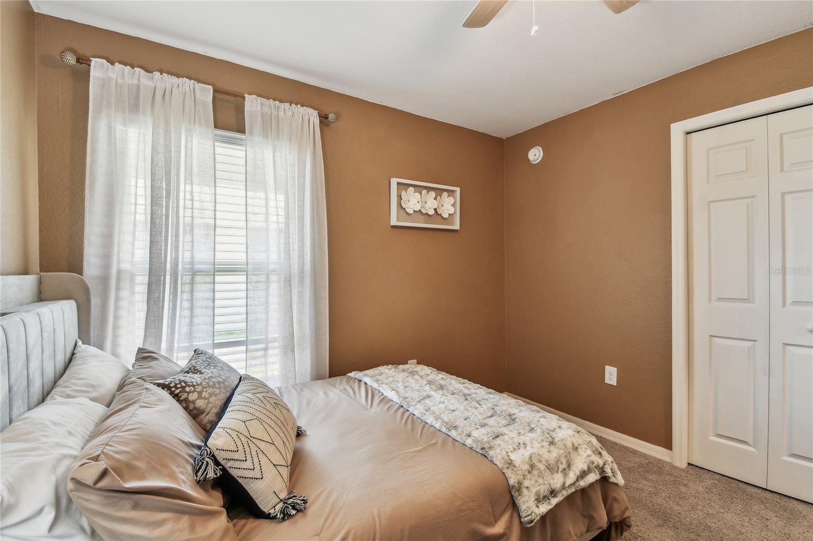 Image 30 of 50 For 105 Blue Alice Spring Court