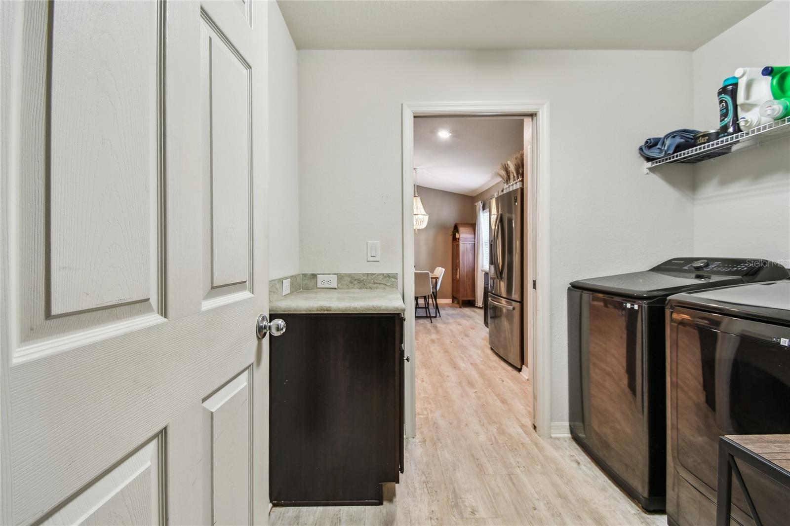 Image 38 of 50 For 105 Blue Alice Spring Court