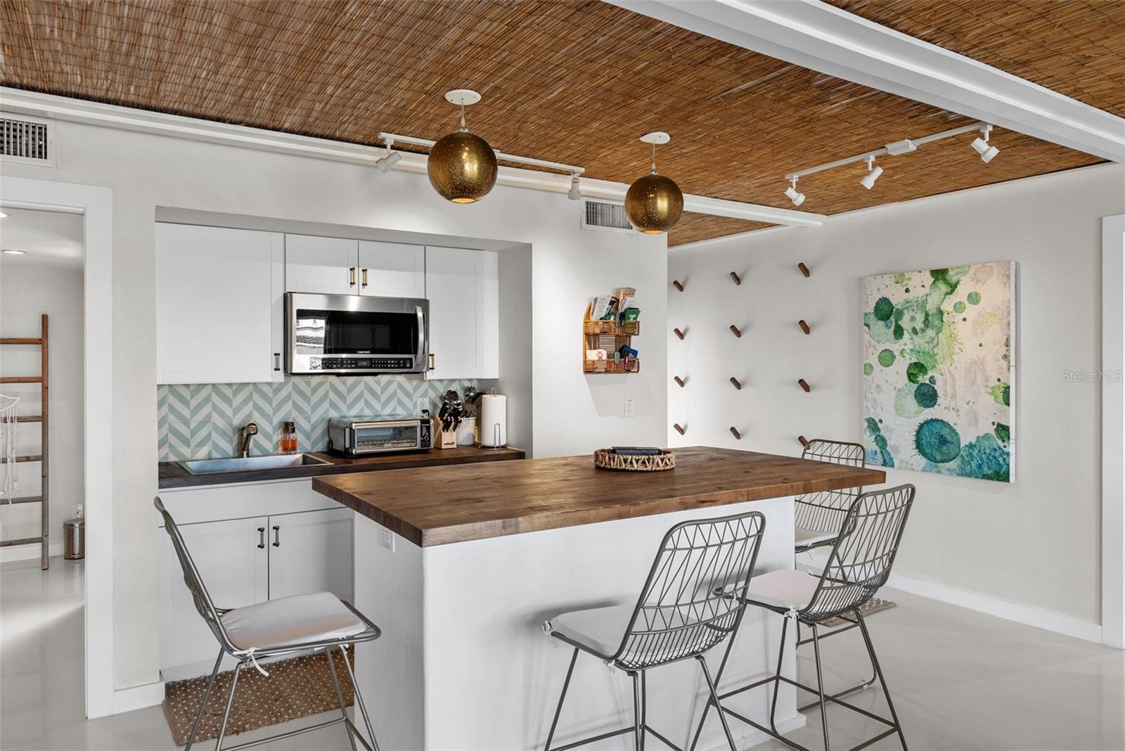 Image 68 of 86 For 439 Causeway Boulevard