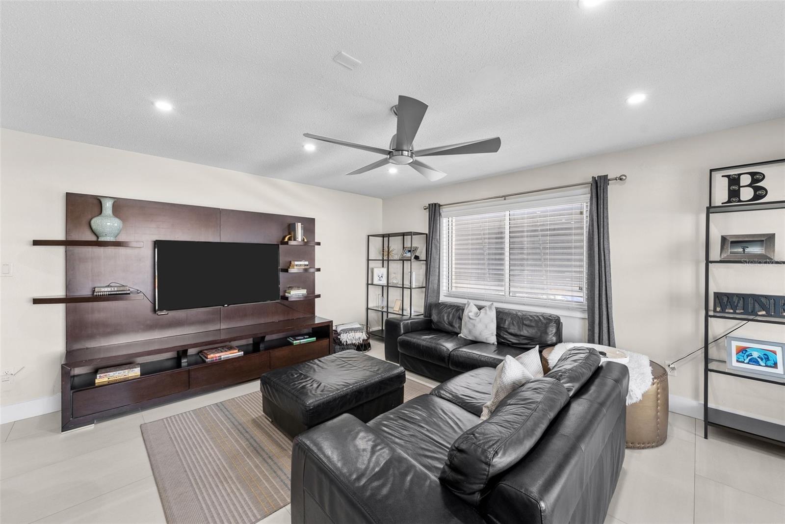 Image 76 of 86 For 439 Causeway Boulevard