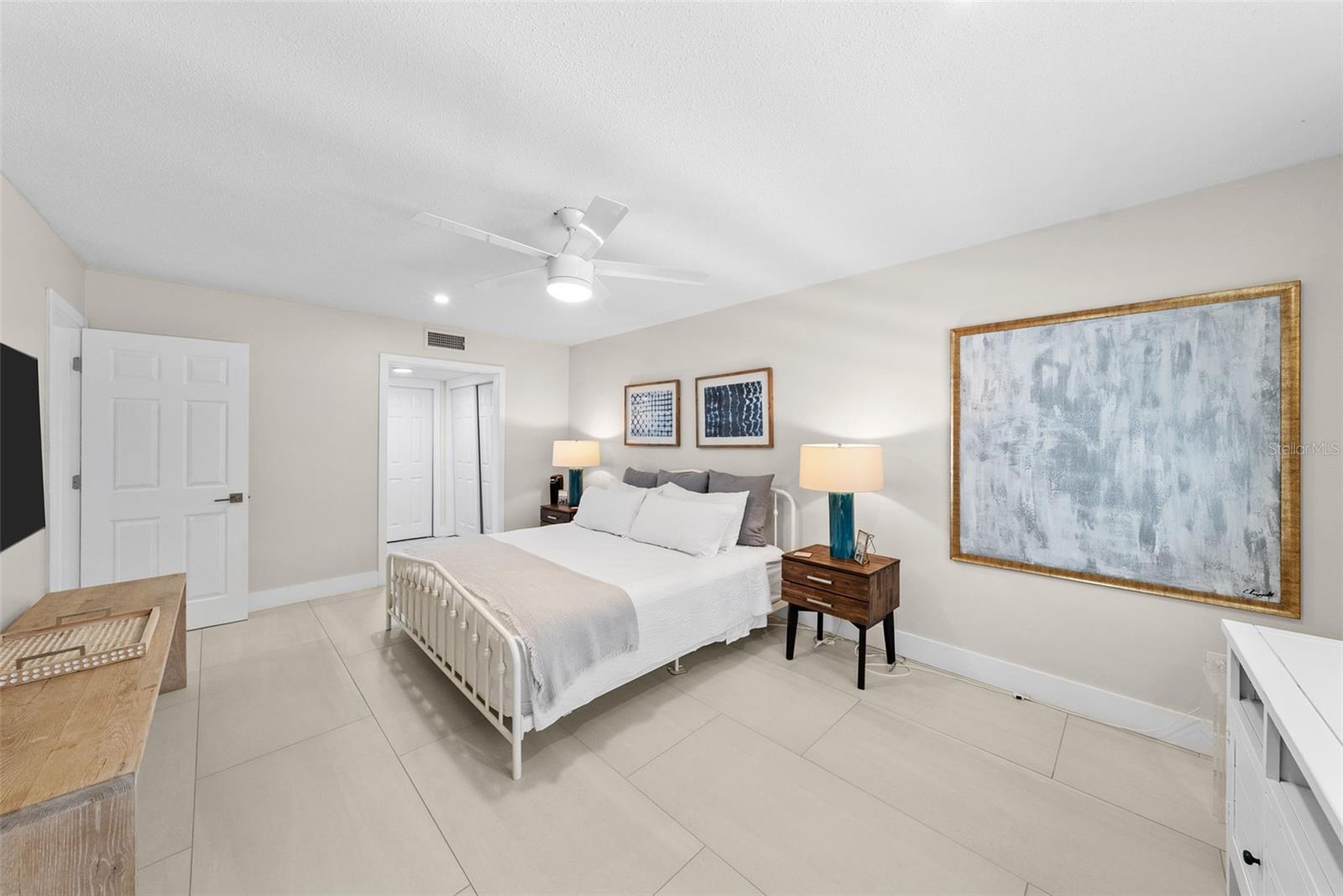 Image 81 of 86 For 439 Causeway Boulevard