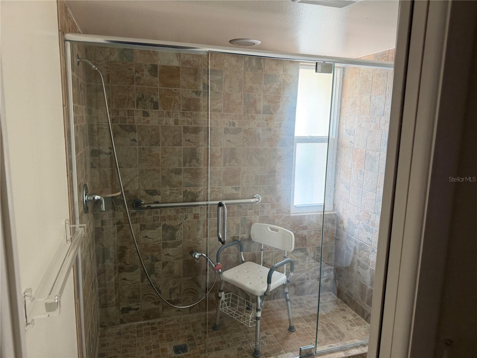 Image 15 of 32 For 240 Windward Passage 1001