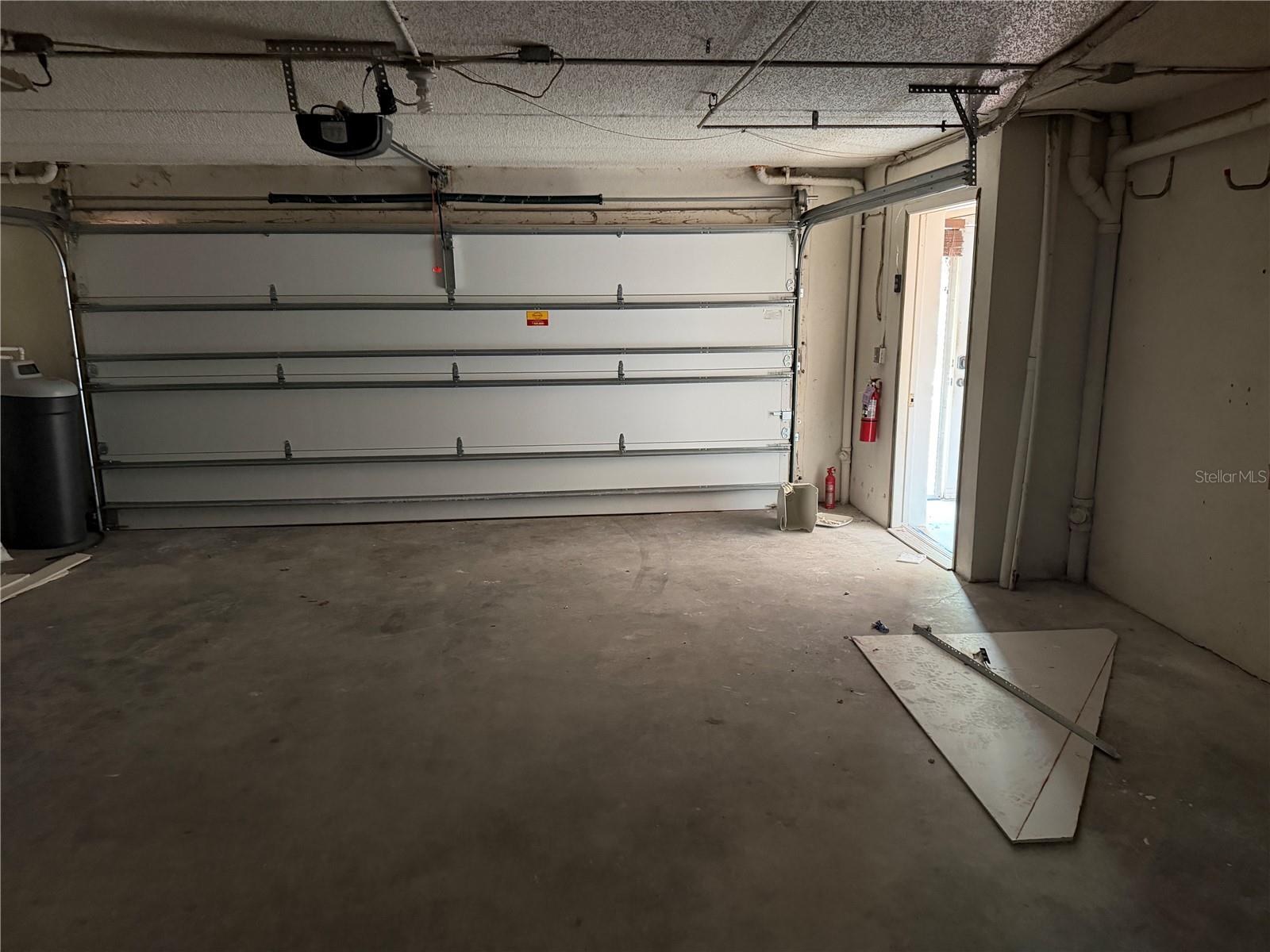 Image 27 of 32 For 240 Windward Passage 1001