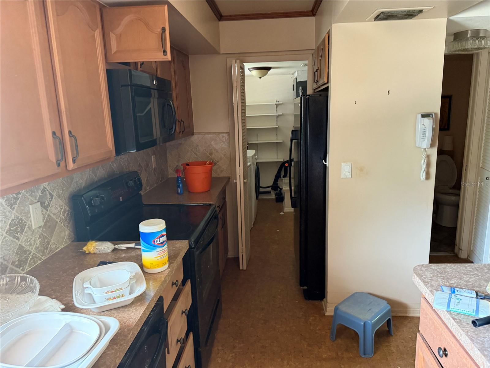 Image 4 of 32 For 240 Windward Passage 1001