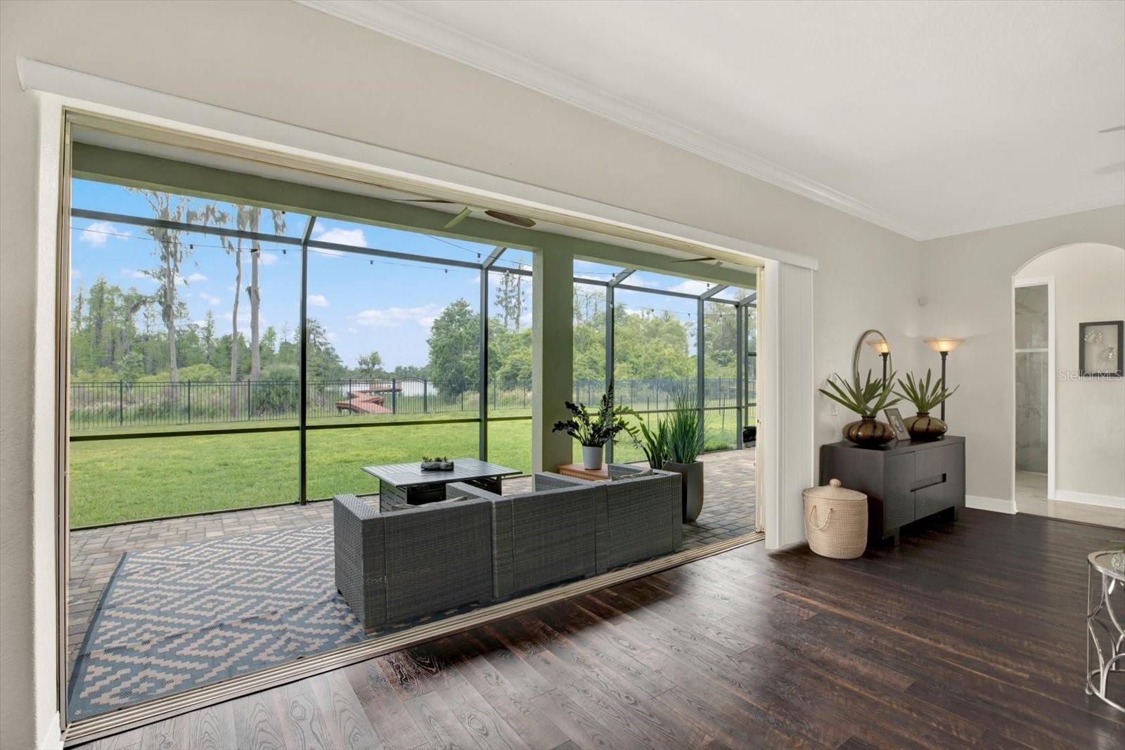 Image 13 of 84 For 21610 Draycott Way