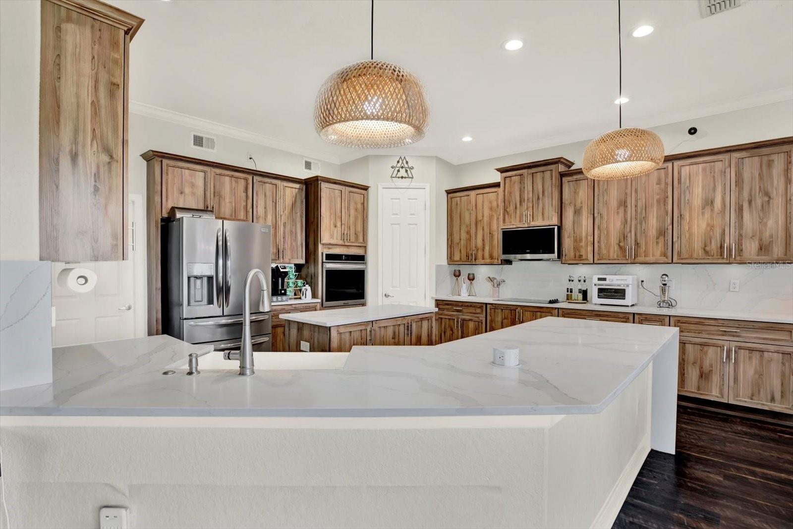 Image 20 of 84 For 21610 Draycott Way