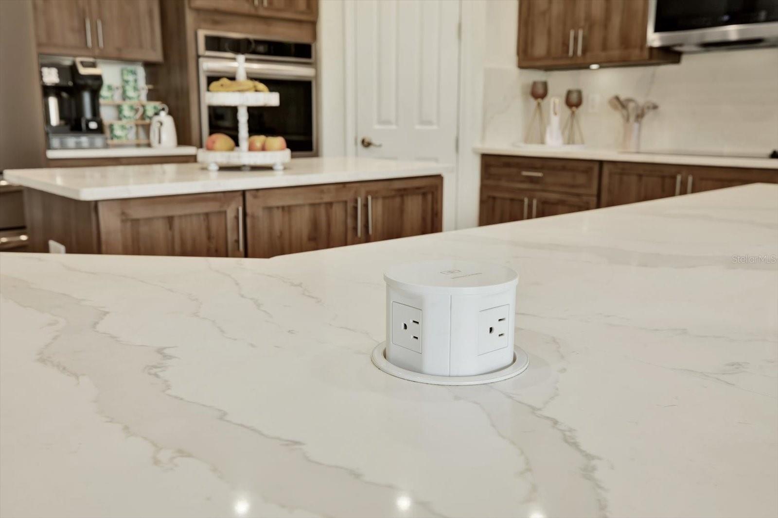 Image 21 of 84 For 21610 Draycott Way