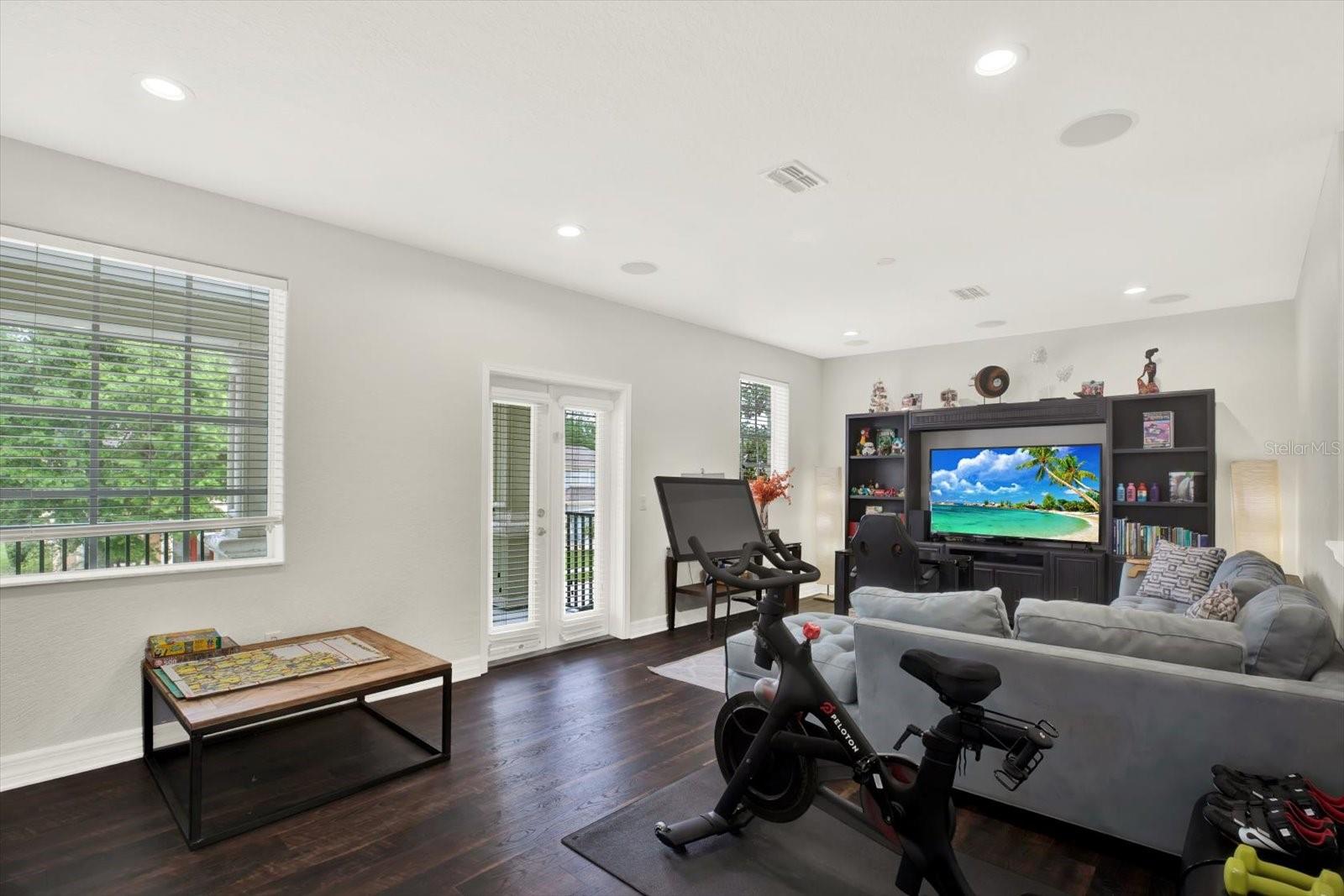 Image 26 of 84 For 21610 Draycott Way