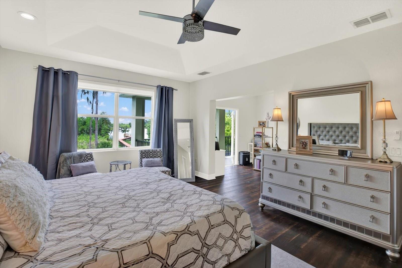 Image 27 of 84 For 21610 Draycott Way