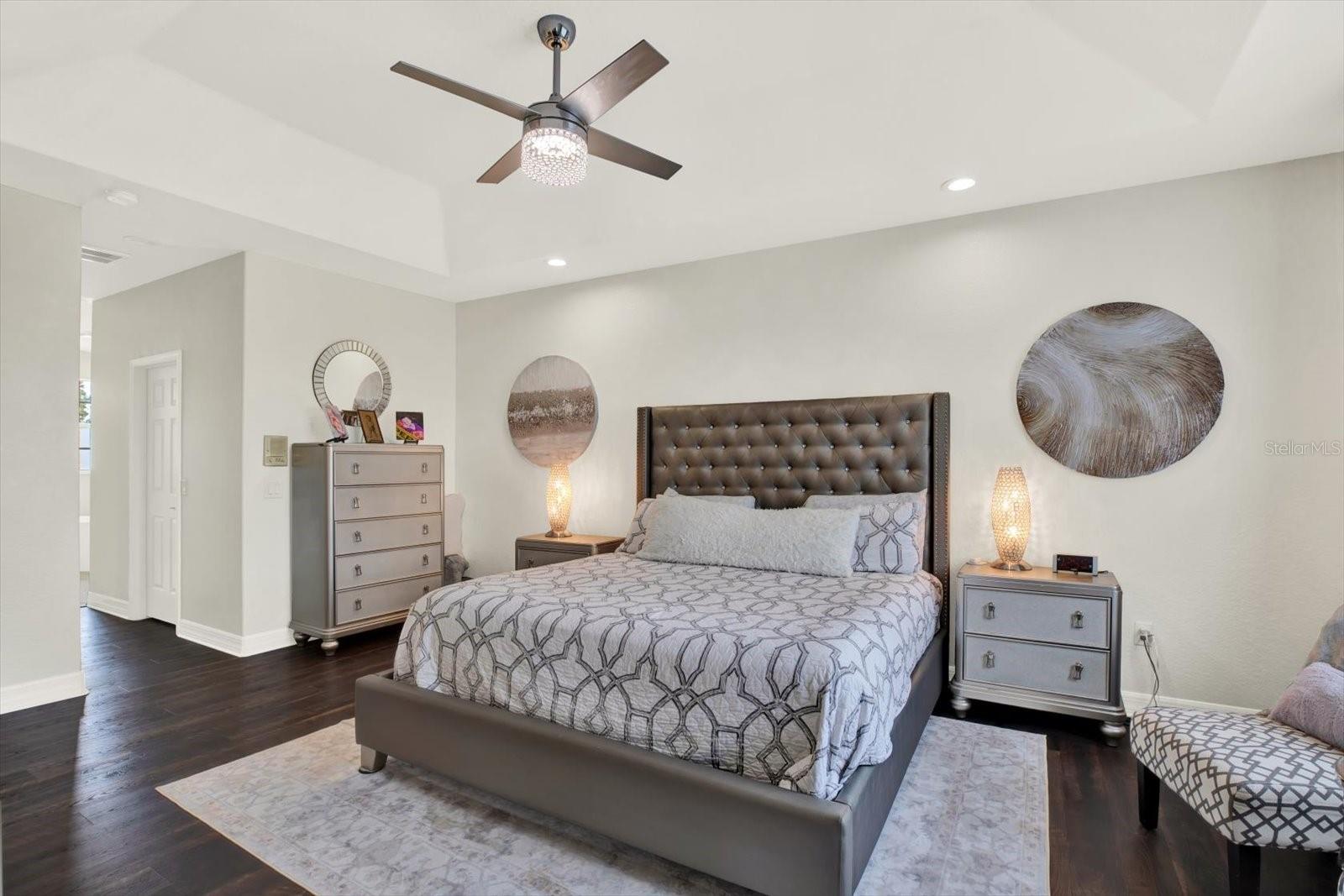 Image 34 of 84 For 21610 Draycott Way