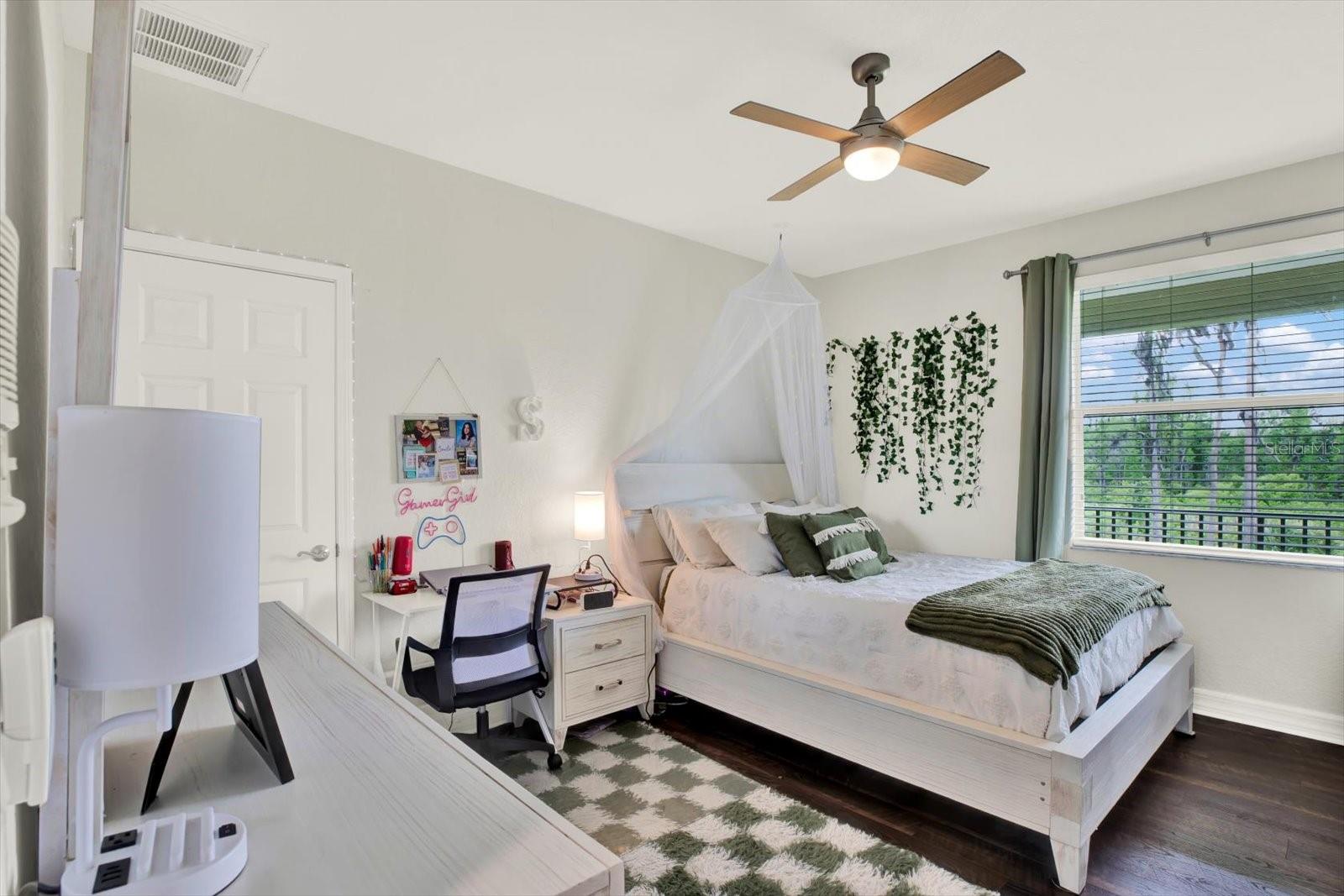 Image 50 of 84 For 21610 Draycott Way