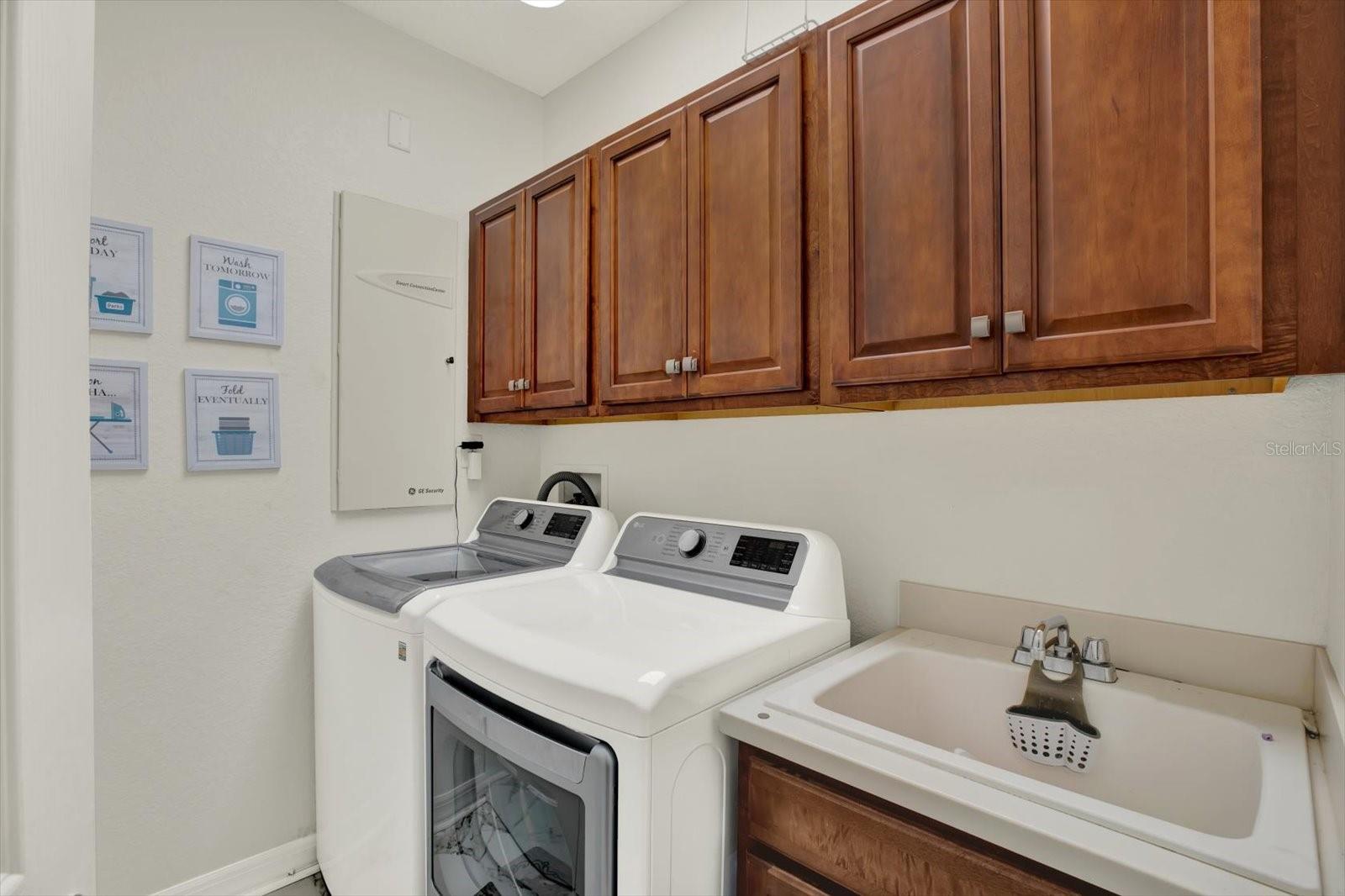 Image 57 of 84 For 21610 Draycott Way