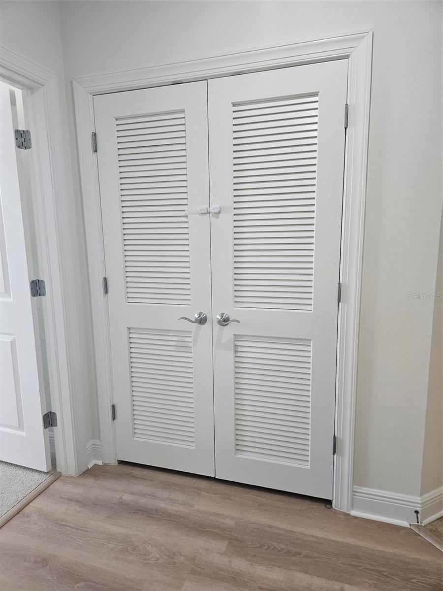 Image 13 of 40 For 628 Cleveland Street 1313