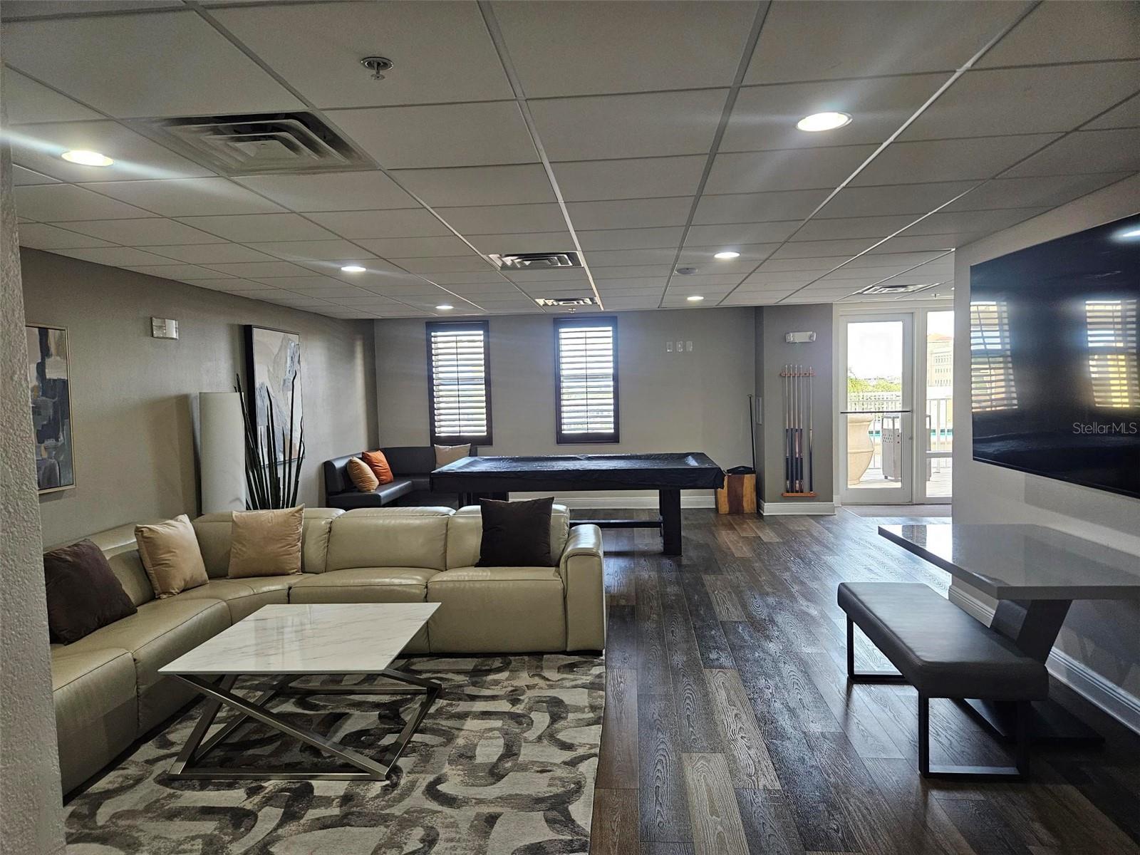 Image 38 of 40 For 628 Cleveland Street 1313