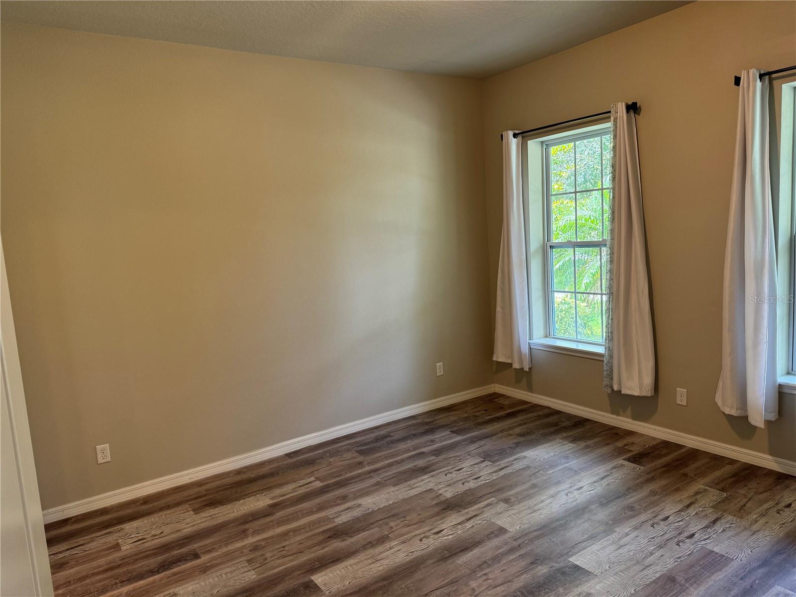 Image 10 of 55 For 5912 Village Center Drive