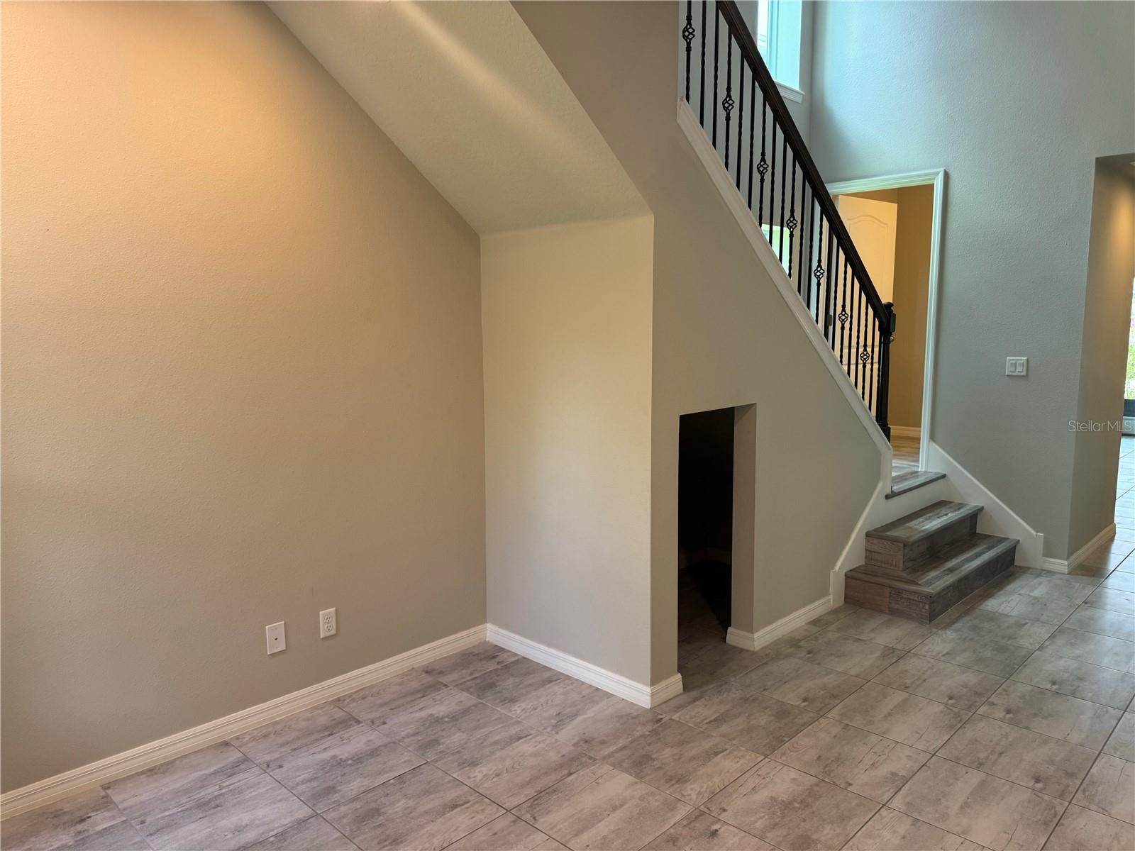 Image 7 of 55 For 5912 Village Center Drive