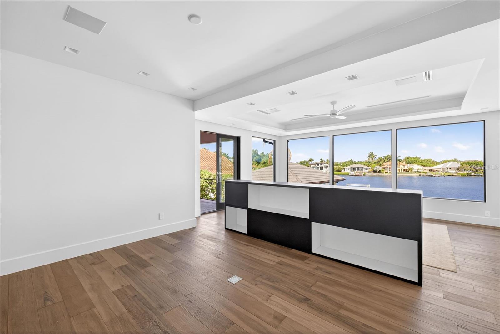 Image 21 of 56 For 460 Coffee Pot Riviera Ne