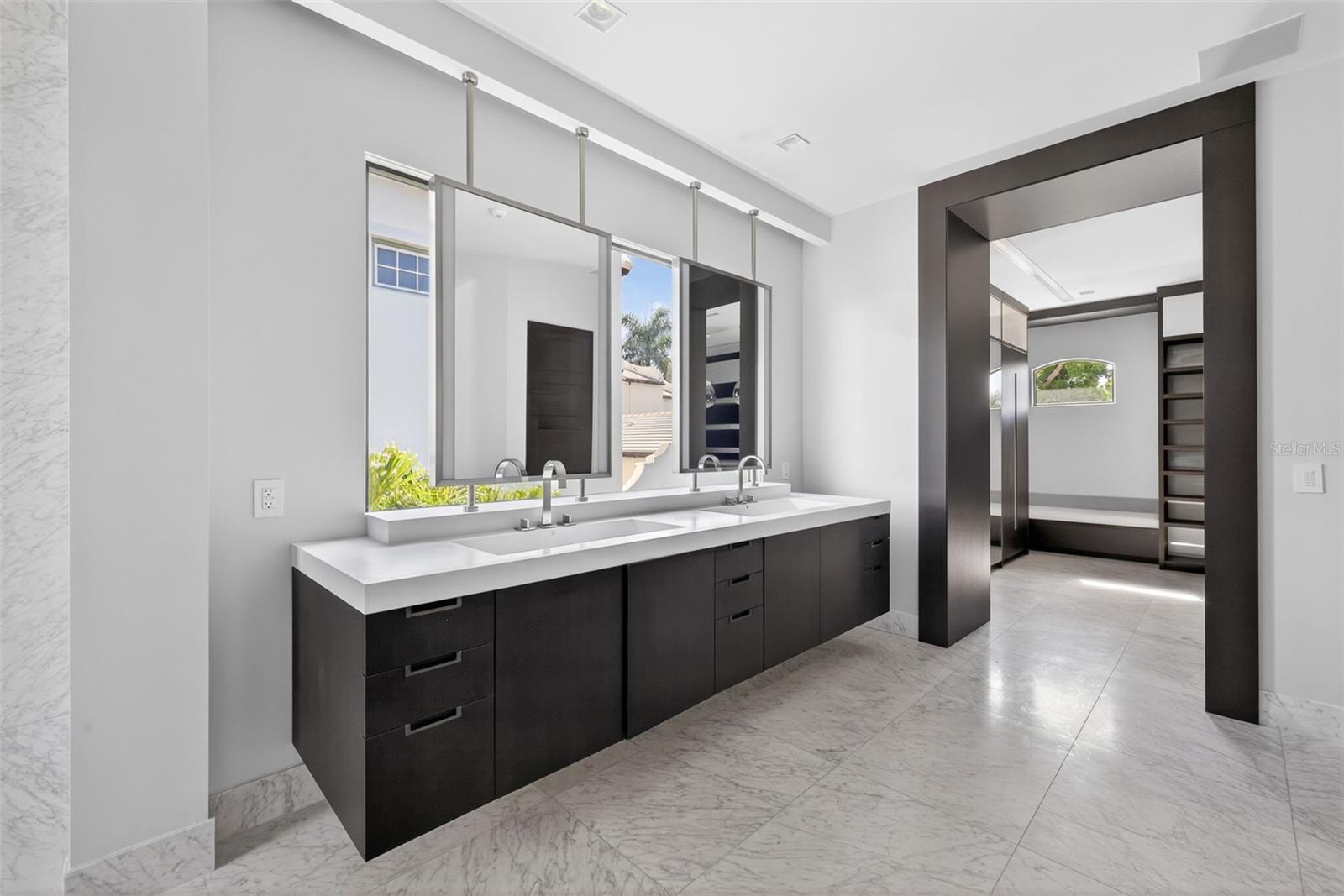 Image 25 of 56 For 460 Coffee Pot Riviera Ne