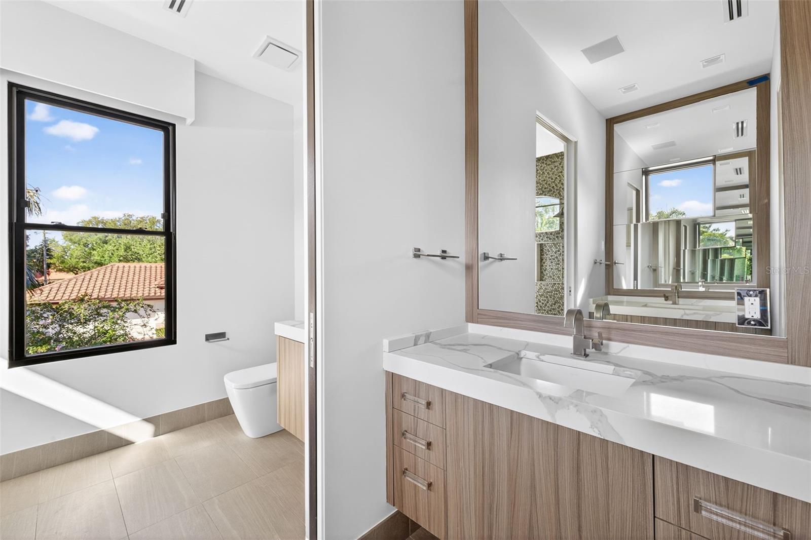 Image 33 of 56 For 460 Coffee Pot Riviera Ne