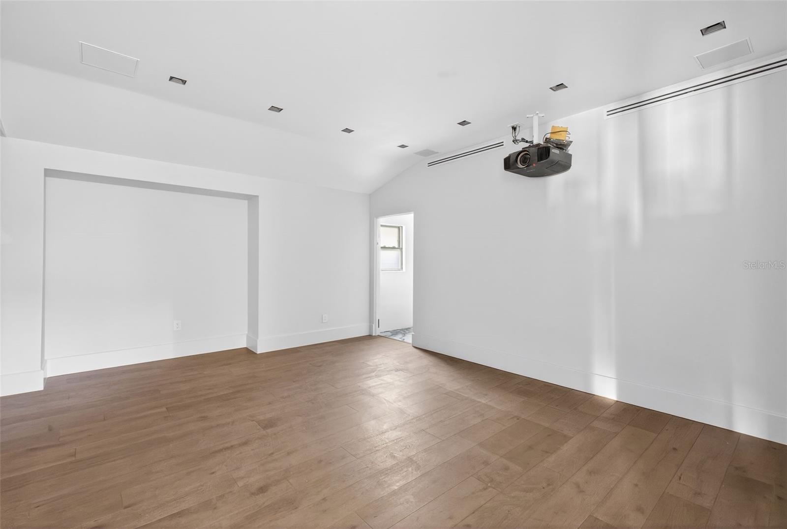 Image 36 of 56 For 460 Coffee Pot Riviera Ne