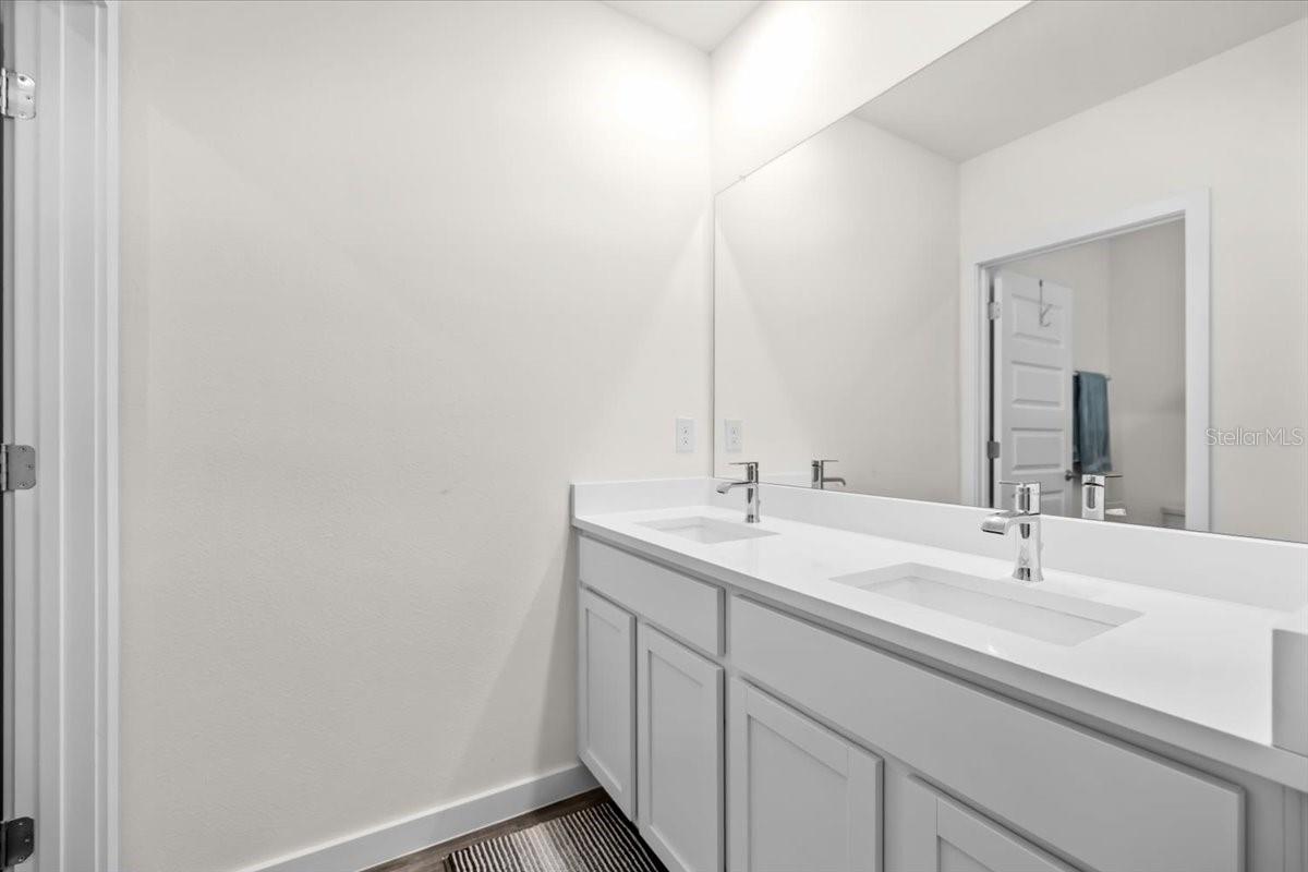 Image 36 of 44 For 31891 Oyster Trellis Lane