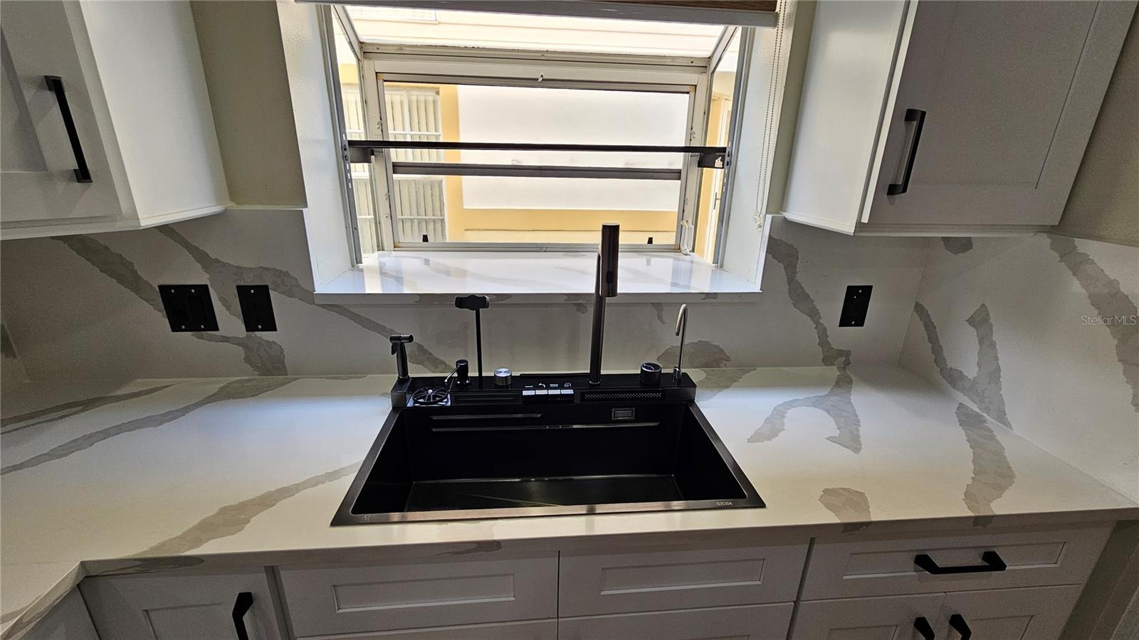 Image 13 of 55 For 6053 Gentle Ben Circle