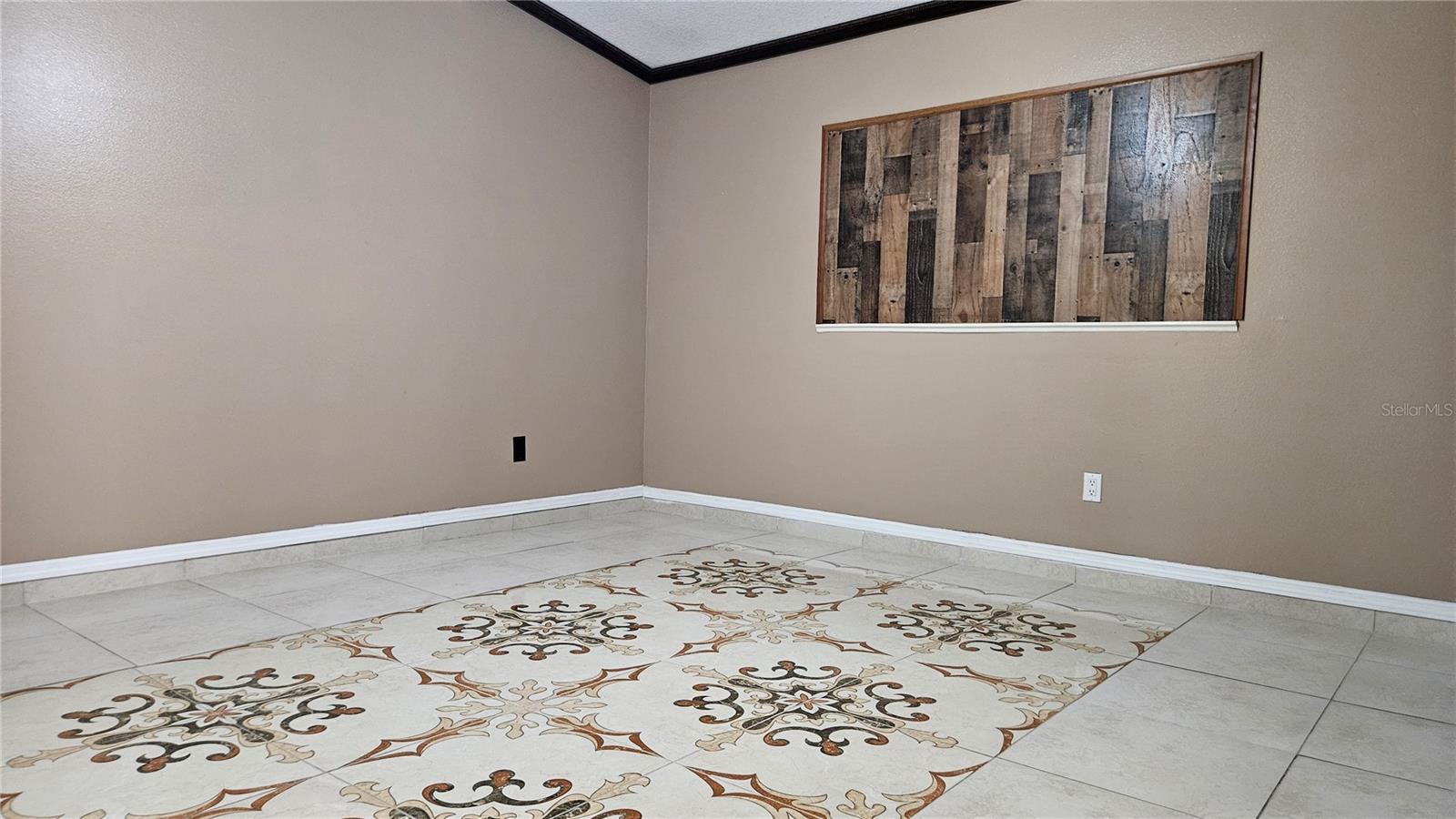 Image 18 of 55 For 6053 Gentle Ben Circle