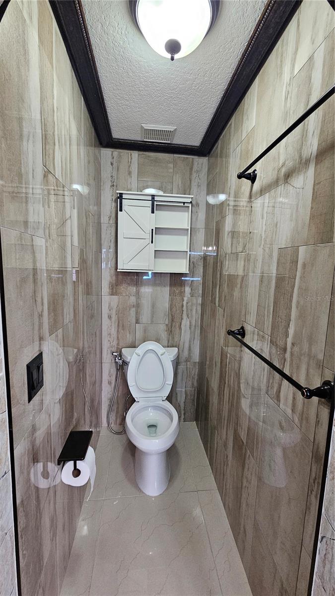 Image 22 of 55 For 6053 Gentle Ben Circle