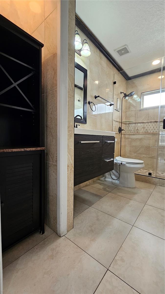 Image 31 of 55 For 6053 Gentle Ben Circle