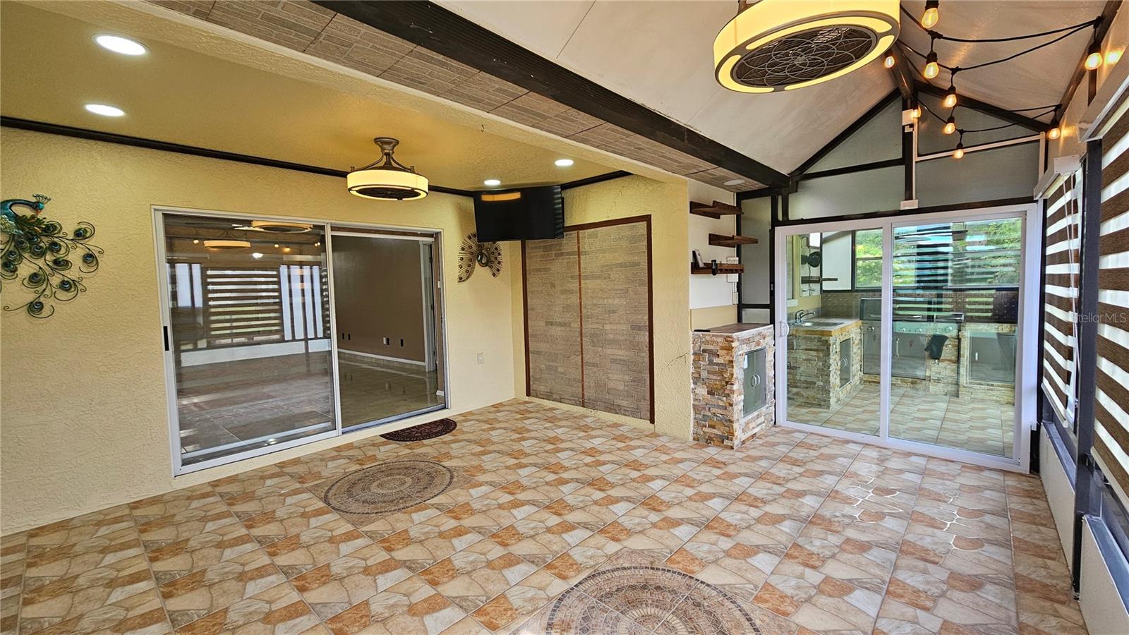 Image 33 of 55 For 6053 Gentle Ben Circle