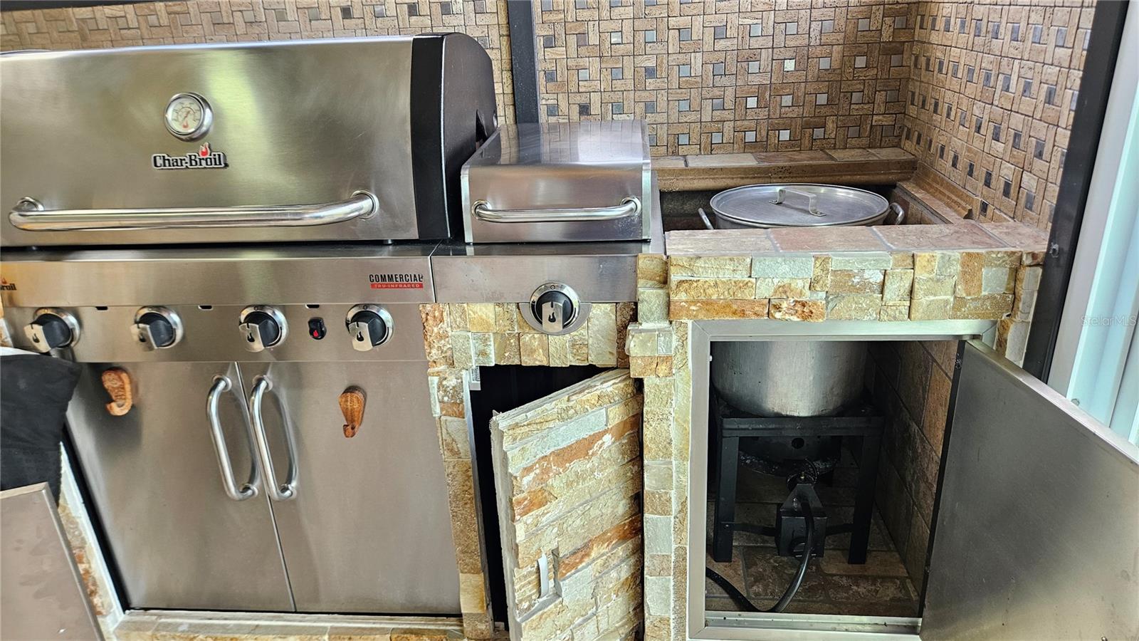 Image 39 of 55 For 6053 Gentle Ben Circle