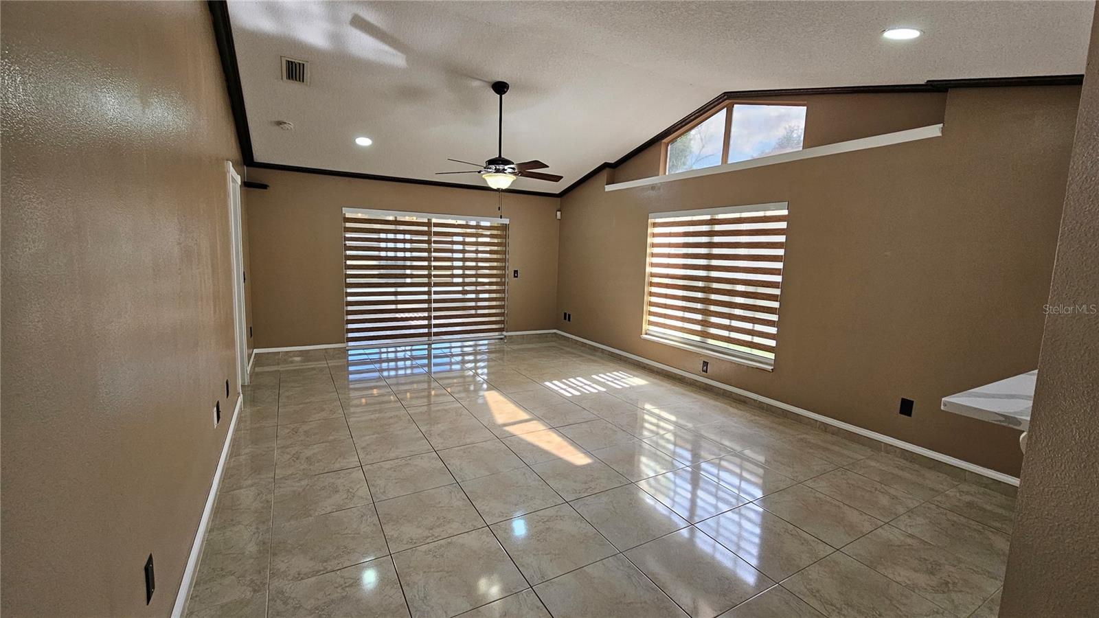 Image 9 of 55 For 6053 Gentle Ben Circle