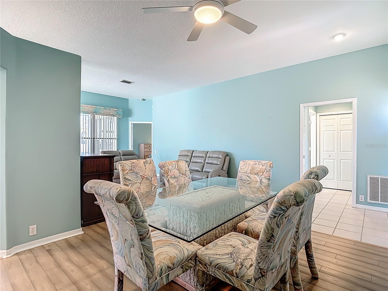 Image 18 of 68 For 9289 Penelope Drive