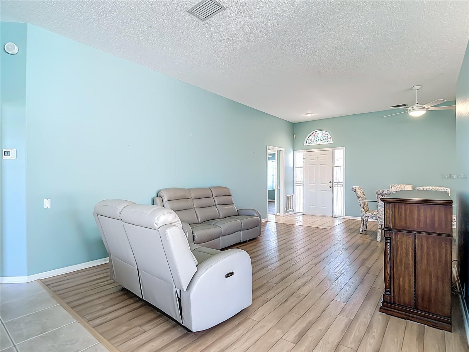 Image 22 of 68 For 9289 Penelope Drive