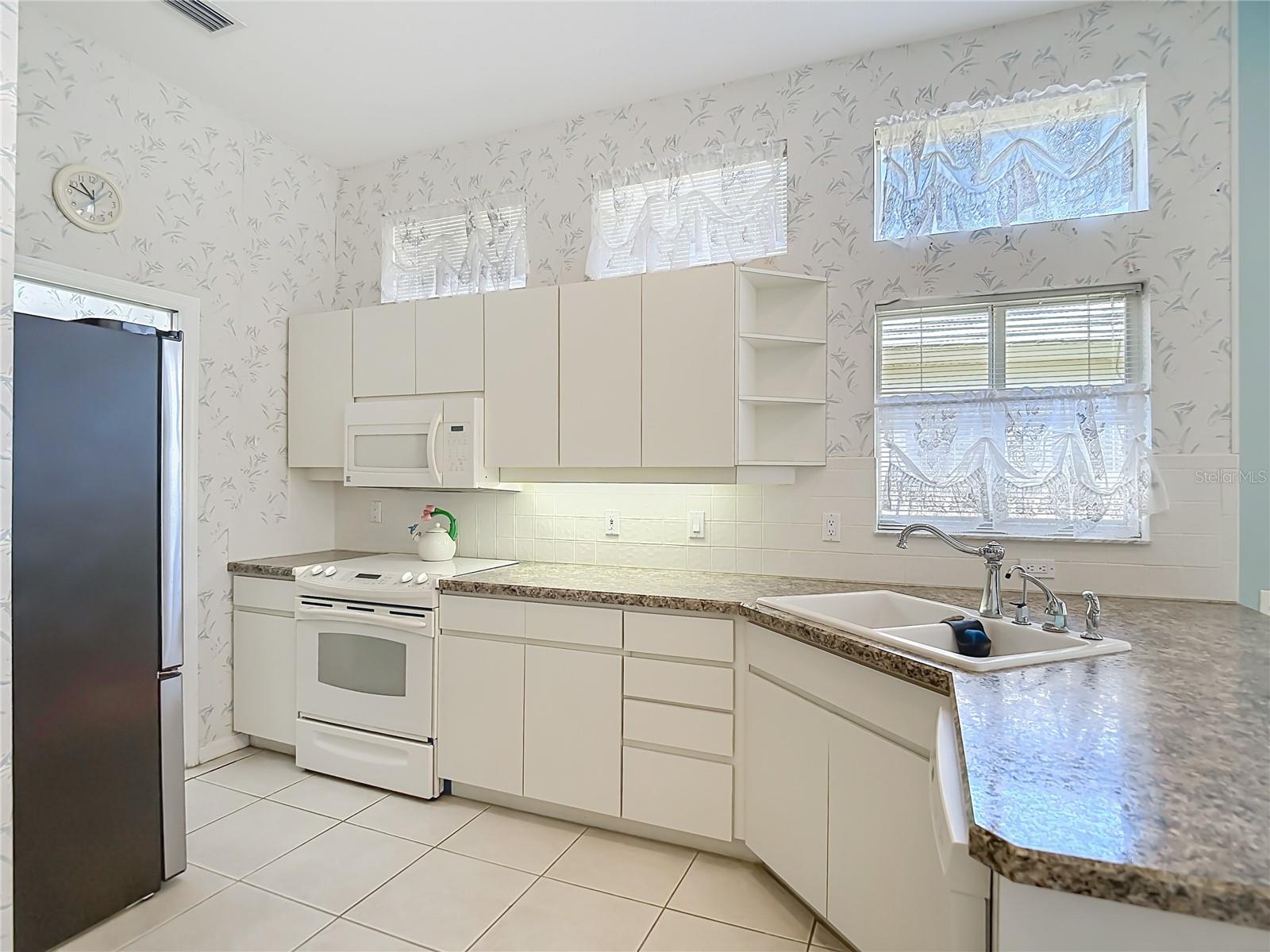 Image 31 of 68 For 9289 Penelope Drive