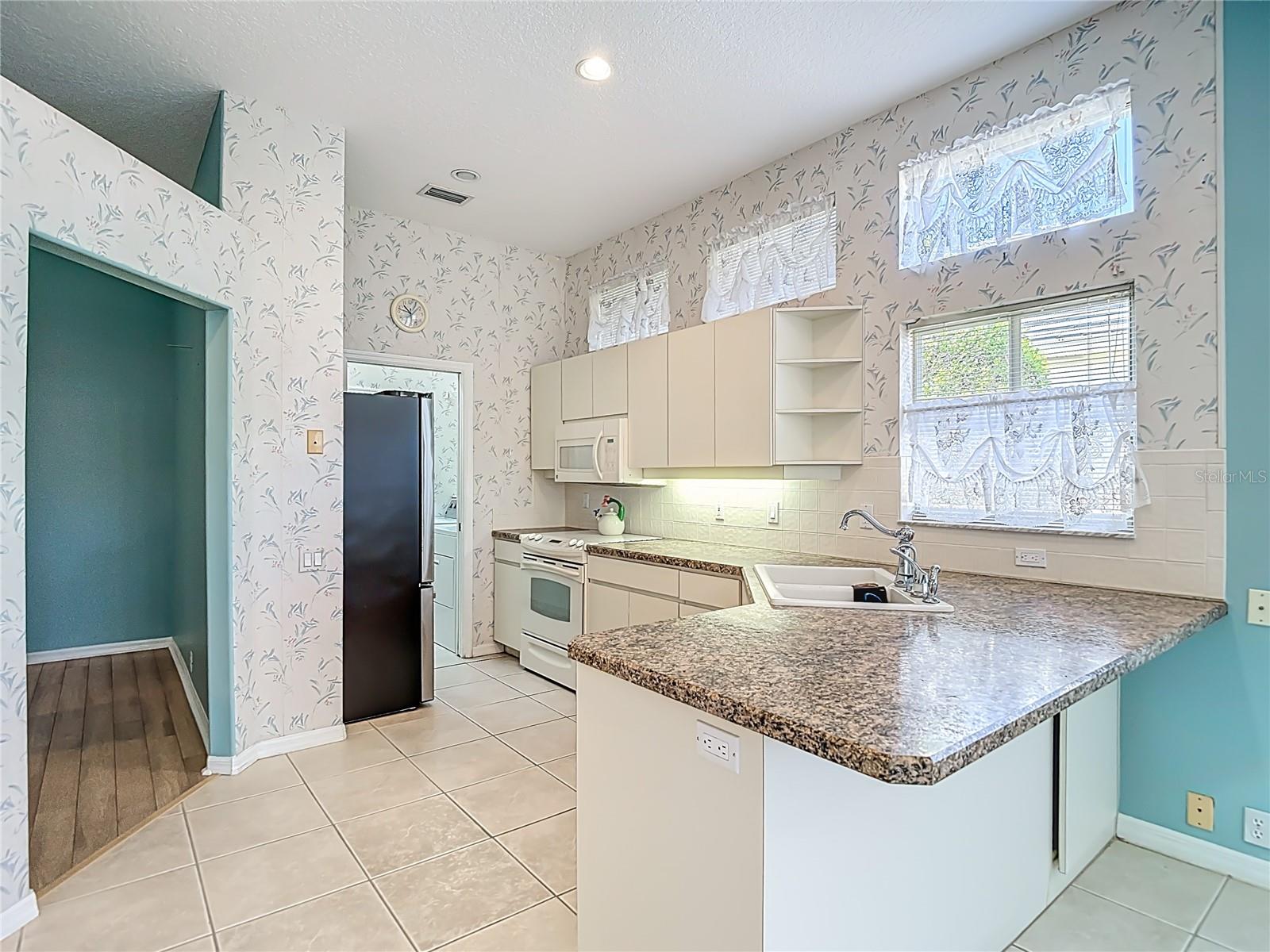 Image 32 of 68 For 9289 Penelope Drive