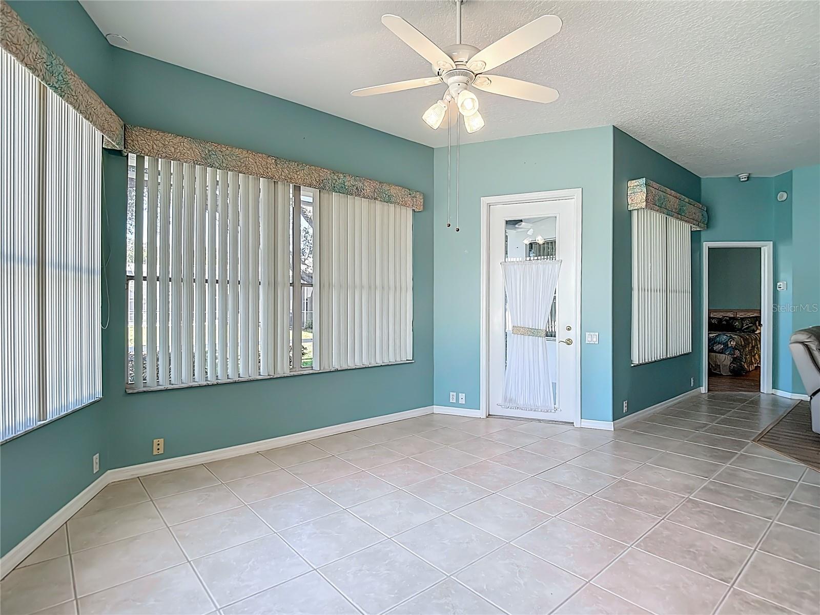 Image 35 of 68 For 9289 Penelope Drive